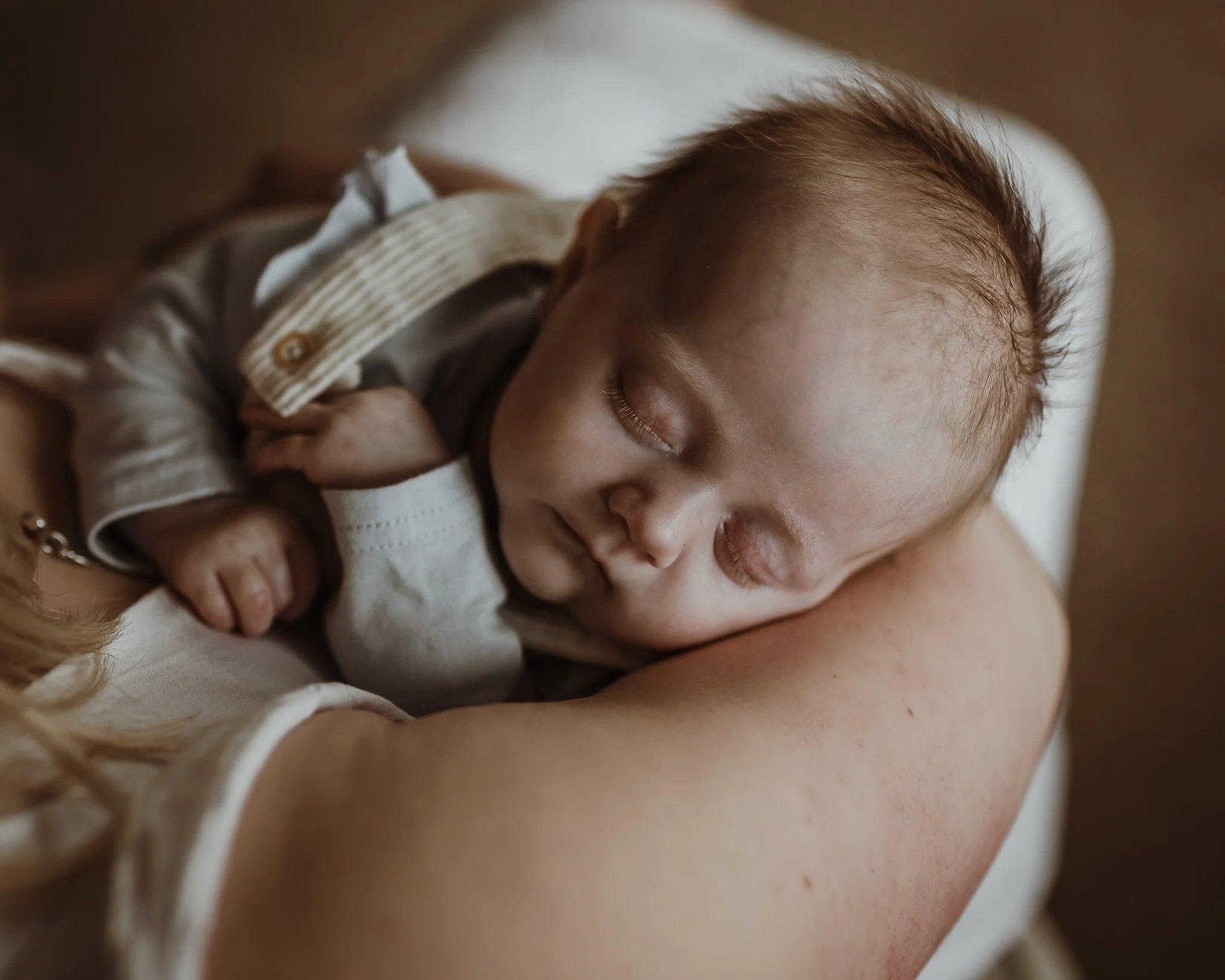 From Newborn Snuggles to Toddler Adventures: Documenting Your Child’s First Years