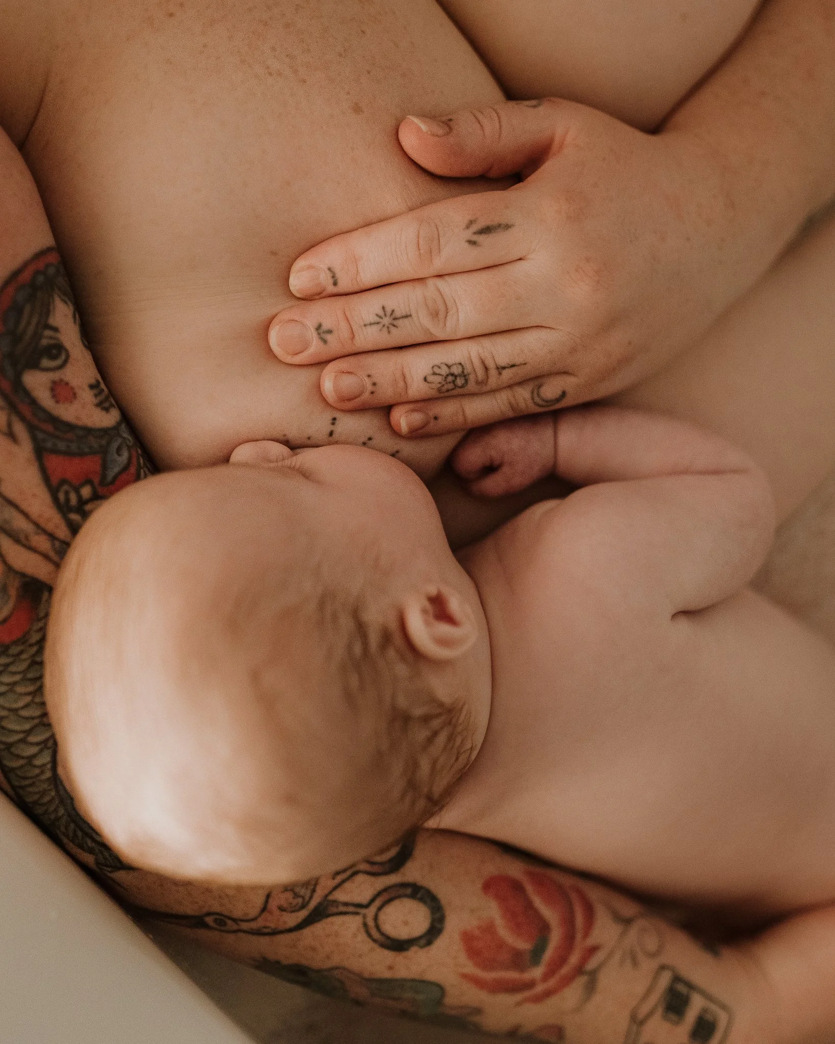 Intimate Bath Tub Motherhood Session: Sophie, Flora &amp; Luna