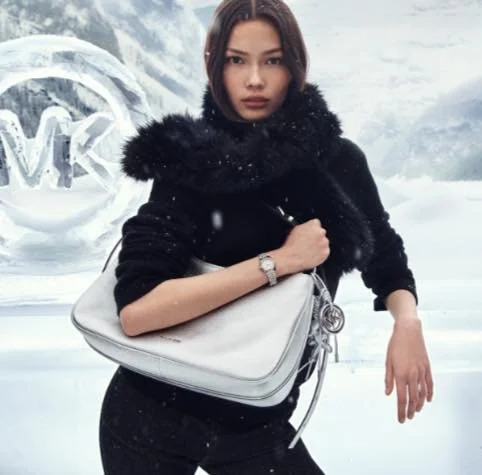 It pays to be VIP at Michael Kors. KORSVIP members can enjoy $50 off a full-price purchase of $200 or more.*

*Exclusions apply. See a store associate for details.