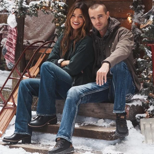 Jeans that bring style and confidence to the festivities. Gather, gift, and get holiday-ready denim at Buckle.