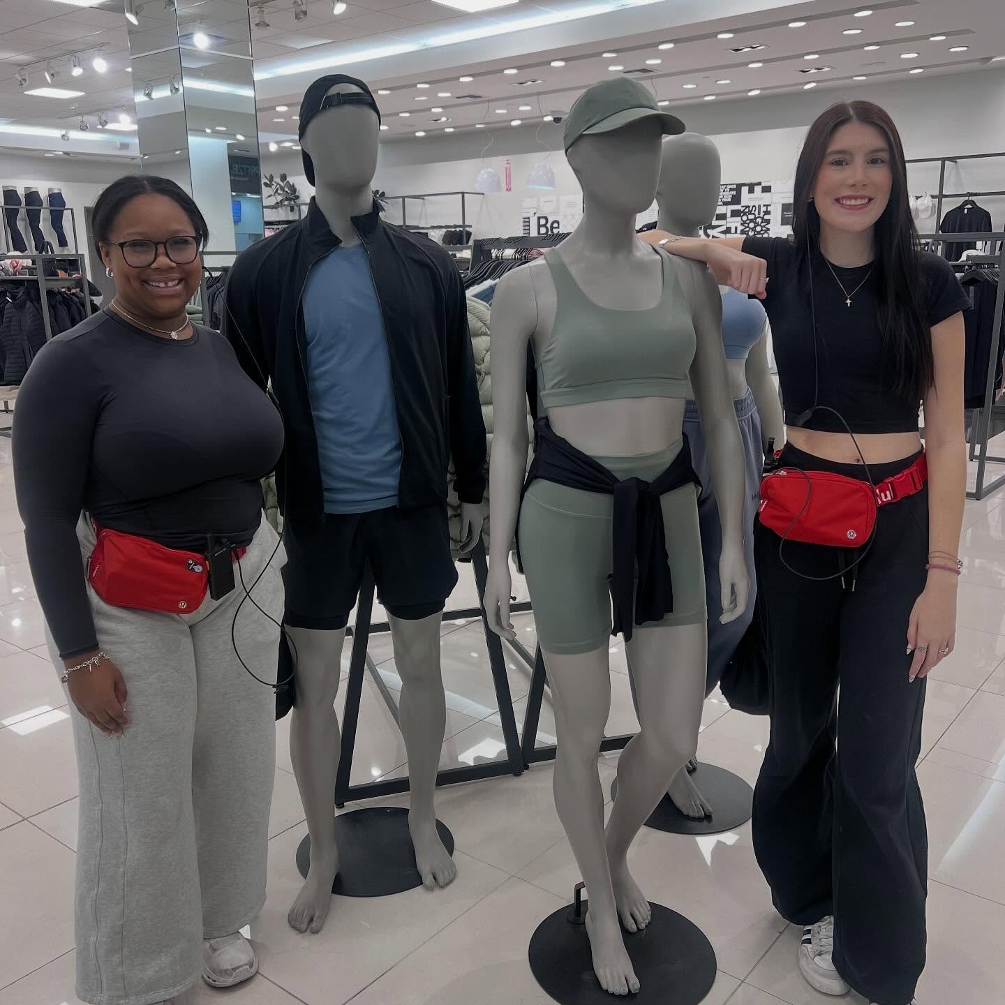 Are we still working on those New Year resolutions? Let the team at @lululemon keep you on track and looking fab. 🏃🏼&zwj;♀️🔥