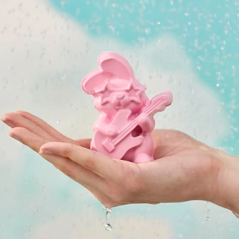 Make Easter gifting easy with the new Lush spring collection! 🐰🥕🧼 From soaps to bath bombs and colorful gift sets, these products are simply a sweet treat for the skin and soul! 🛁 Visit Lush Cosmetics La Palmera in Center Court. ⛲️
