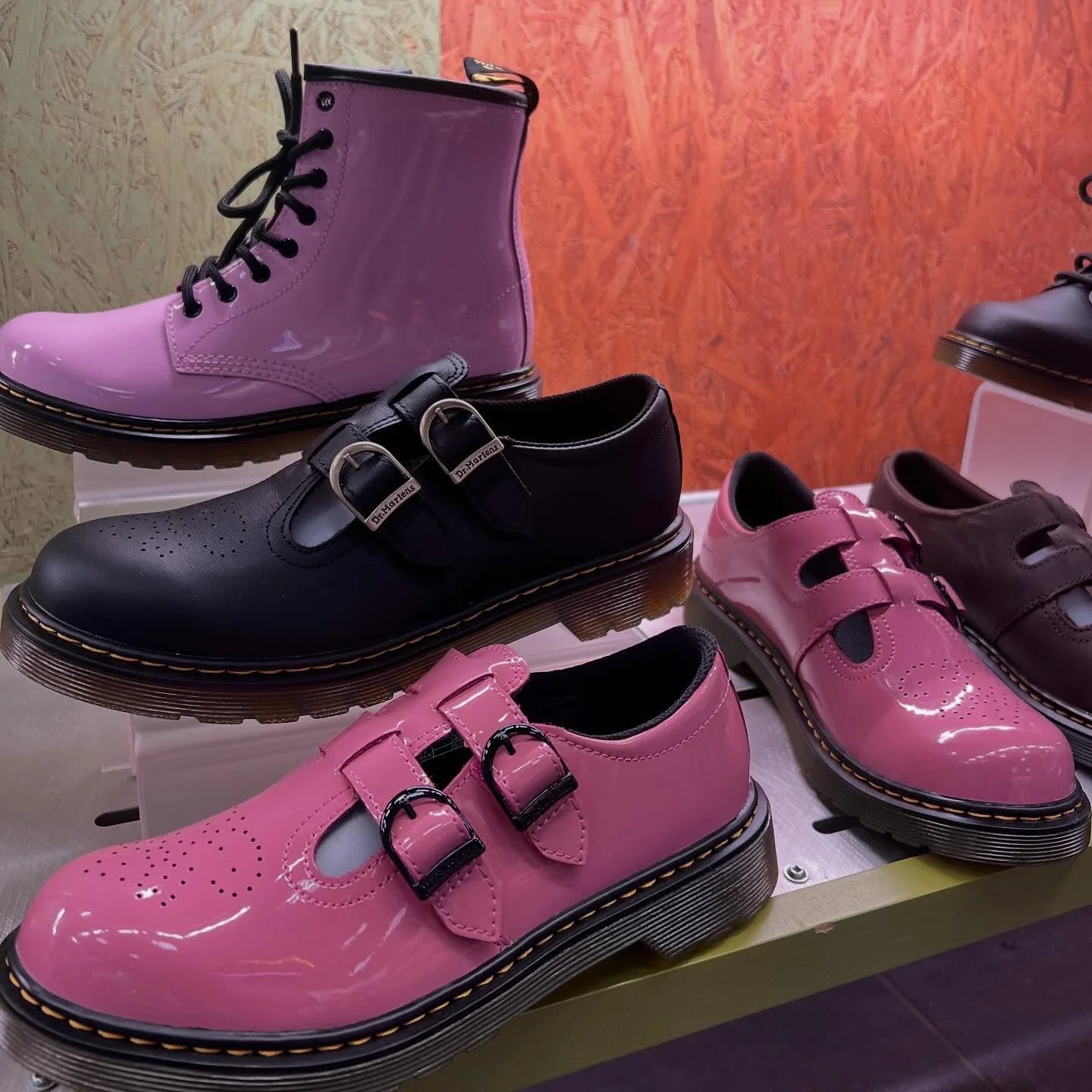 Kids&rsquo; Docs, Adidas, Mario Bros, Hello Kitty and more at Journeys Kidz at La Palmera! #tuesdayshoesday @journeyskidz