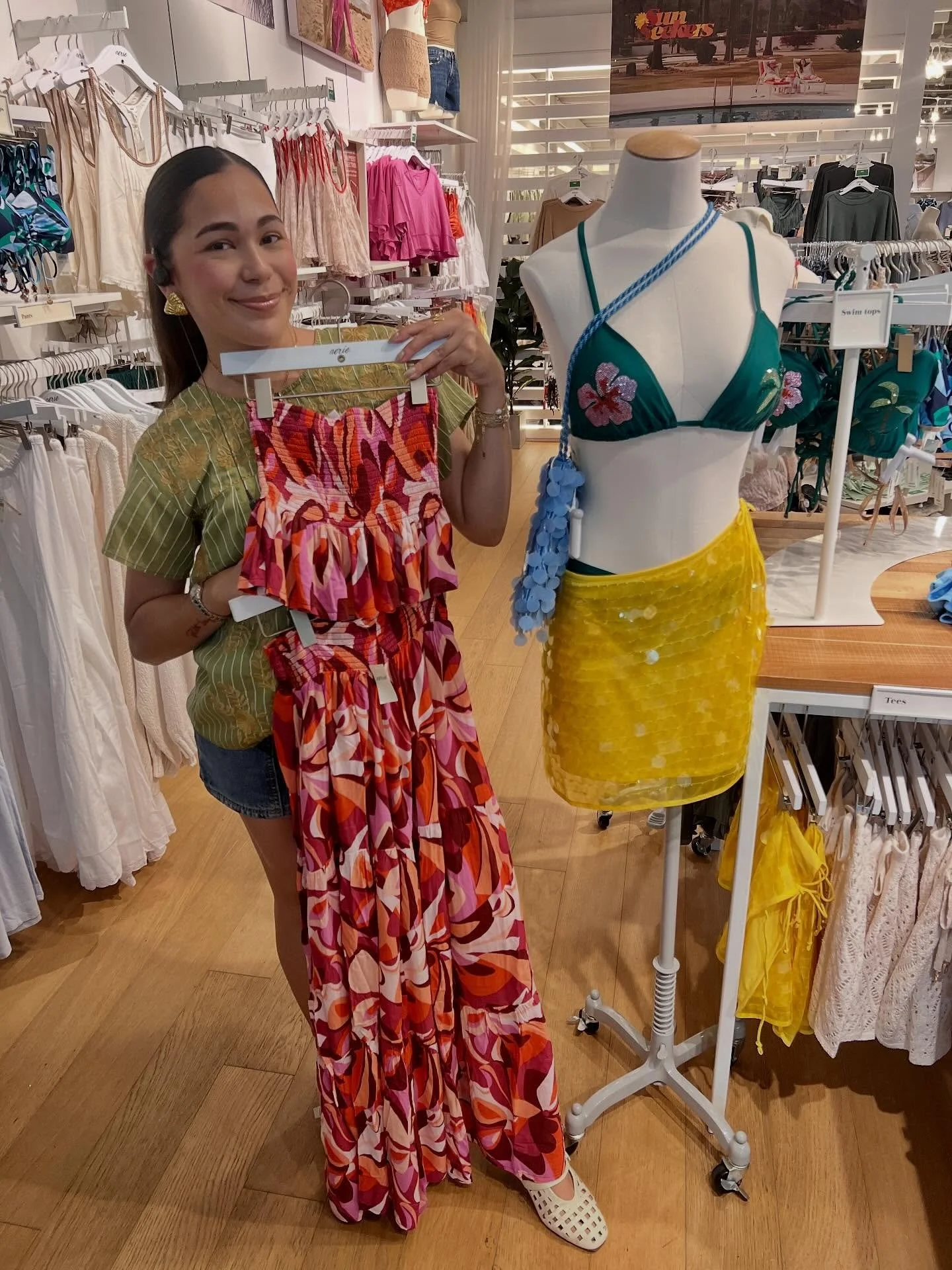 Check out Myda&rsquo;s top summer looks available at @aerie at La Palmera! 👙☀️🏝️