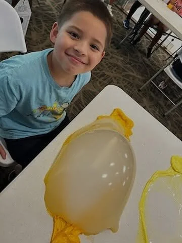 UPDATE: This event is sold out. 

Slimerella returns to La Palmera this Friday from 12pm-4pm! 💚 Learn how to make slime from the slime queen herself at this hands-on @slimerella.slimeshop in Center Court. Spots are limited so click the link in our b