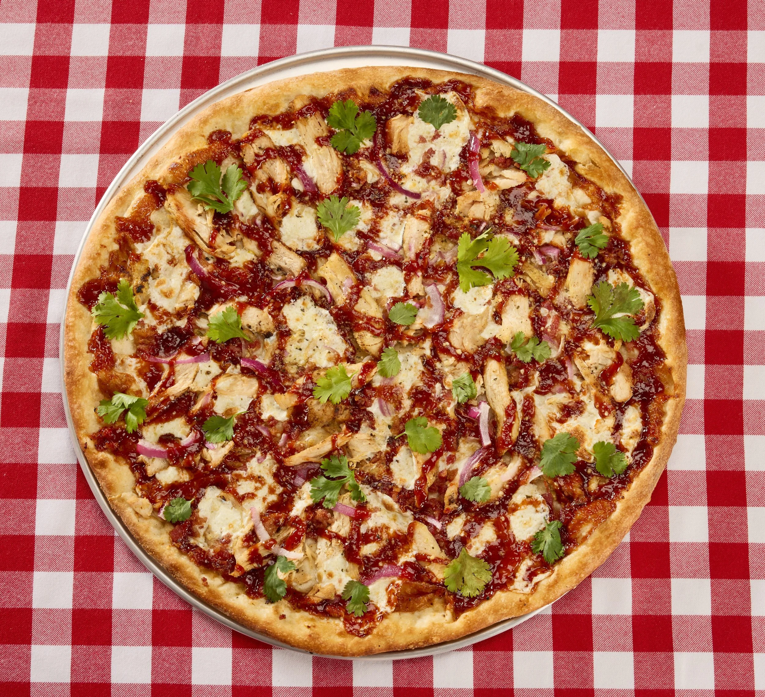 Have you tried this season&rsquo;s Grimaldi&rsquo;s Barbecue Chicken Pizza? It&rsquo;s a flavor explosion with Sweet Baby Ray&rsquo;s&reg; barbecue sauce, chicken, smoky bacon, red onion and garnished with fresh cilantro. 🍕🥓😋 Stop in at @grimaldis