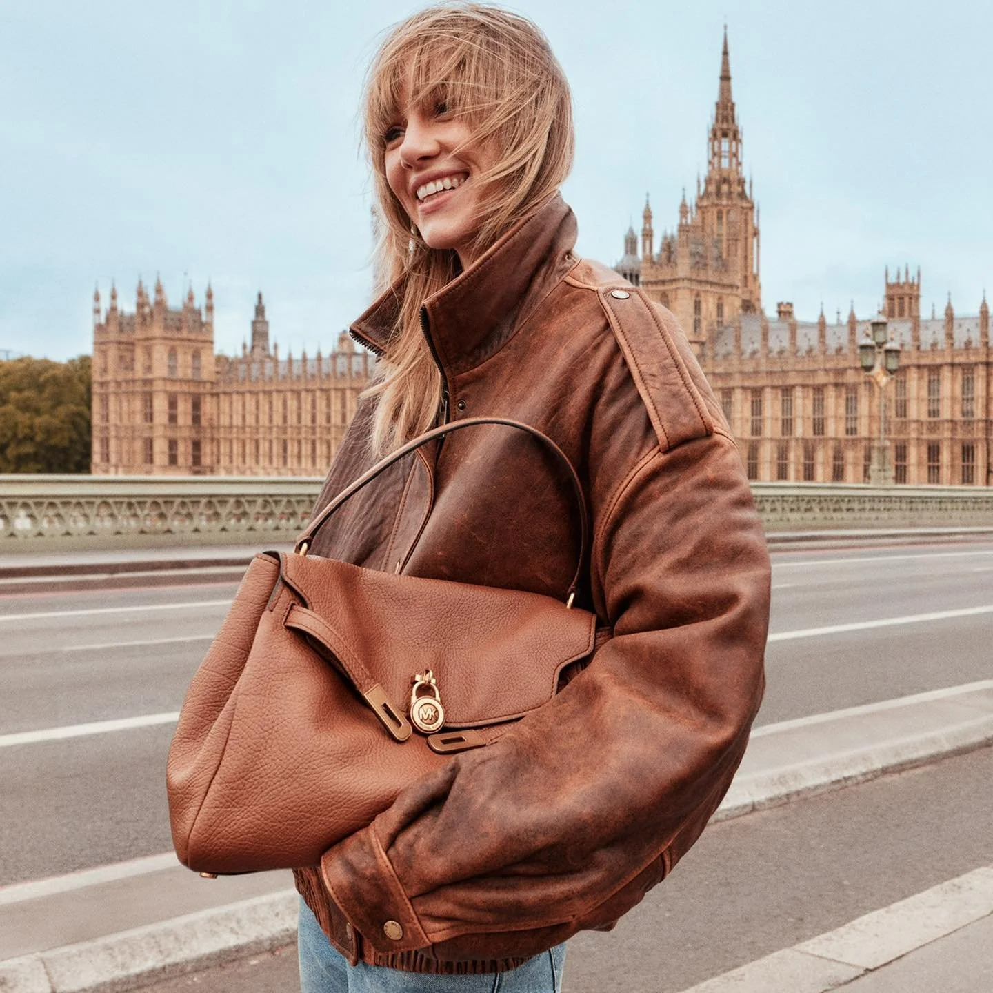 Stop by the Michael Kors store and enjoy 40% off already-reduced styles, now through 9/8.*🛍️

*Terms and exclusions apply. See a store associate for more details.