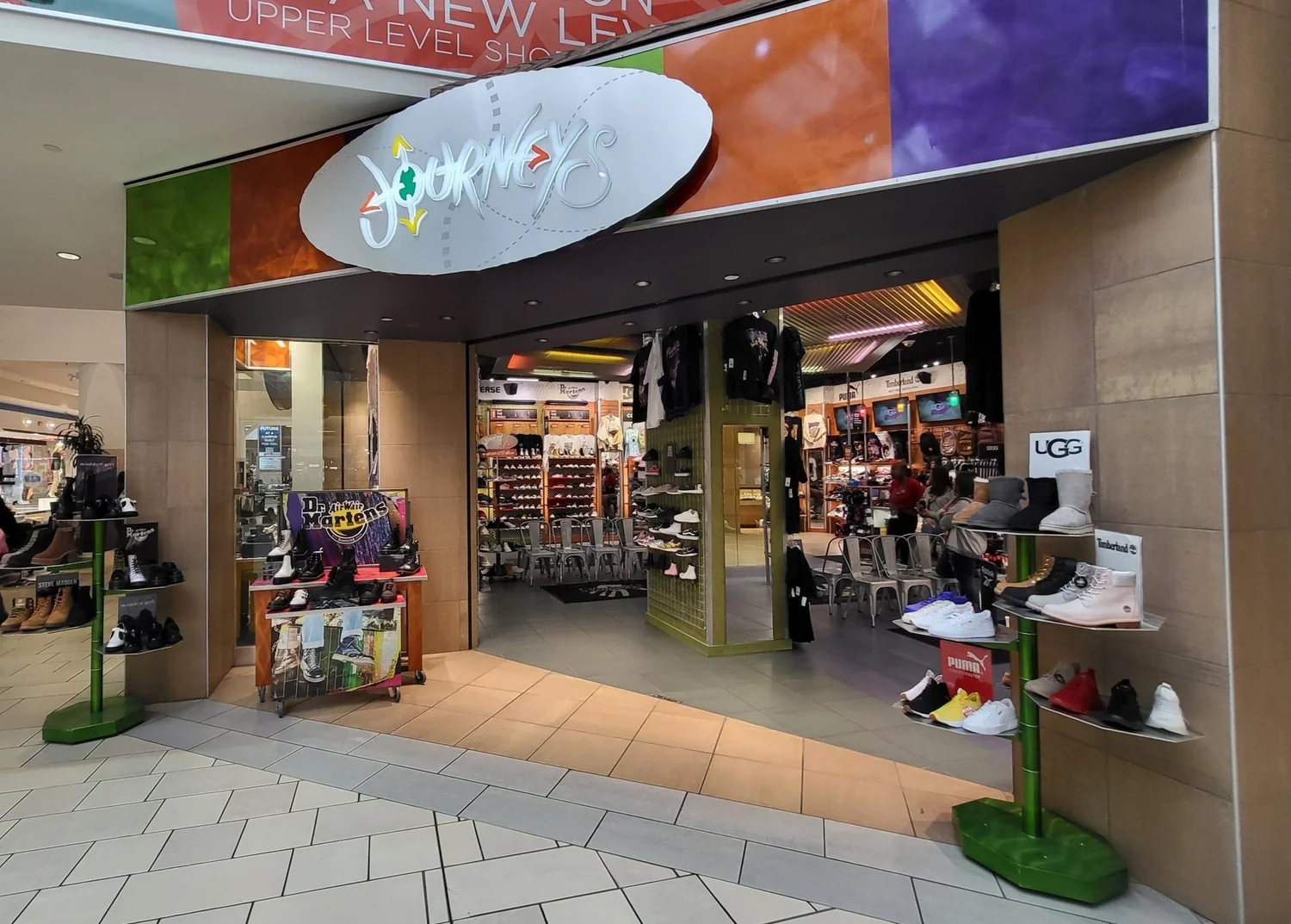 Journeys — LaPalmera Mall