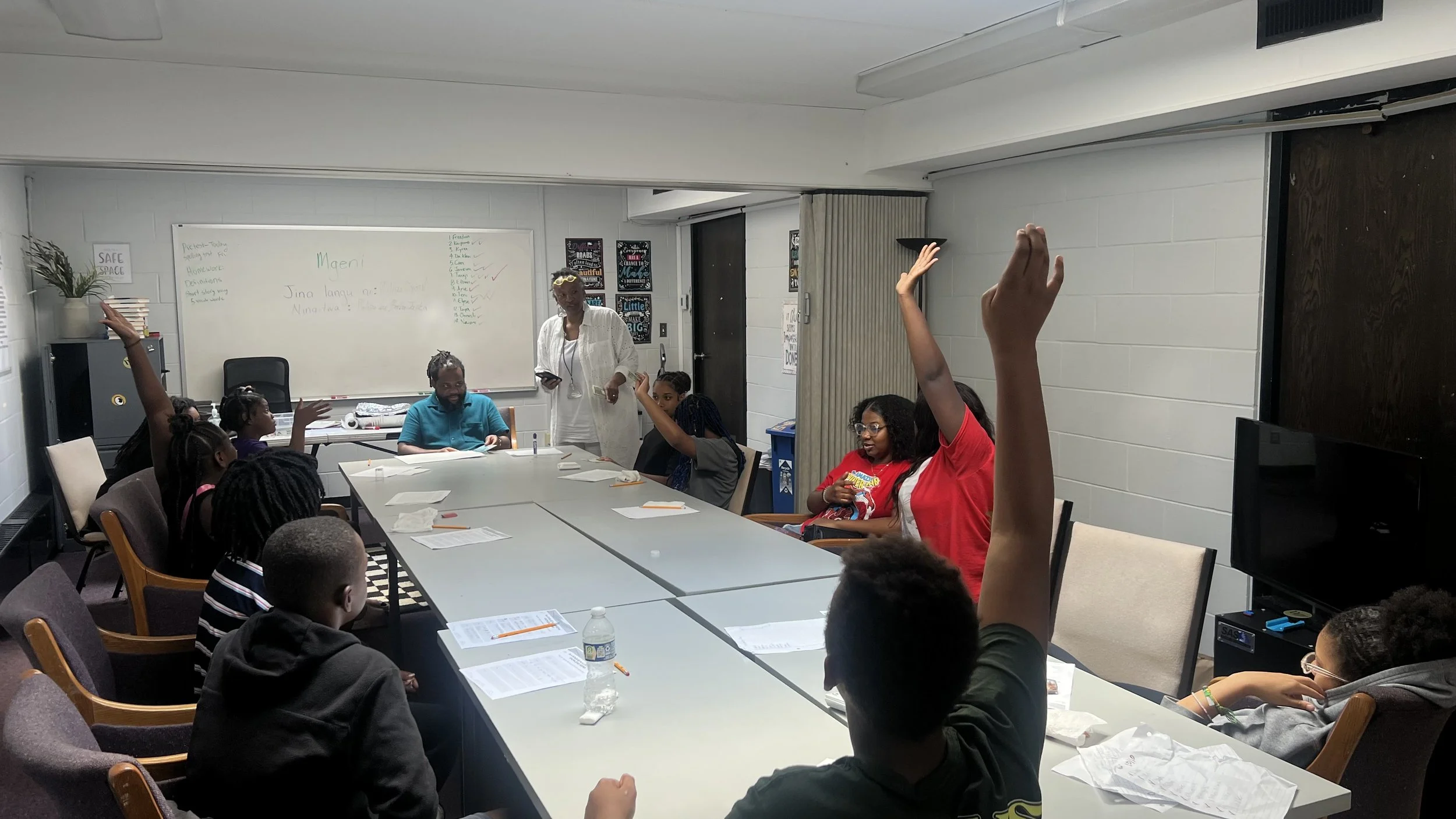 Youth asked questions to people who moved to Minnesota from West African