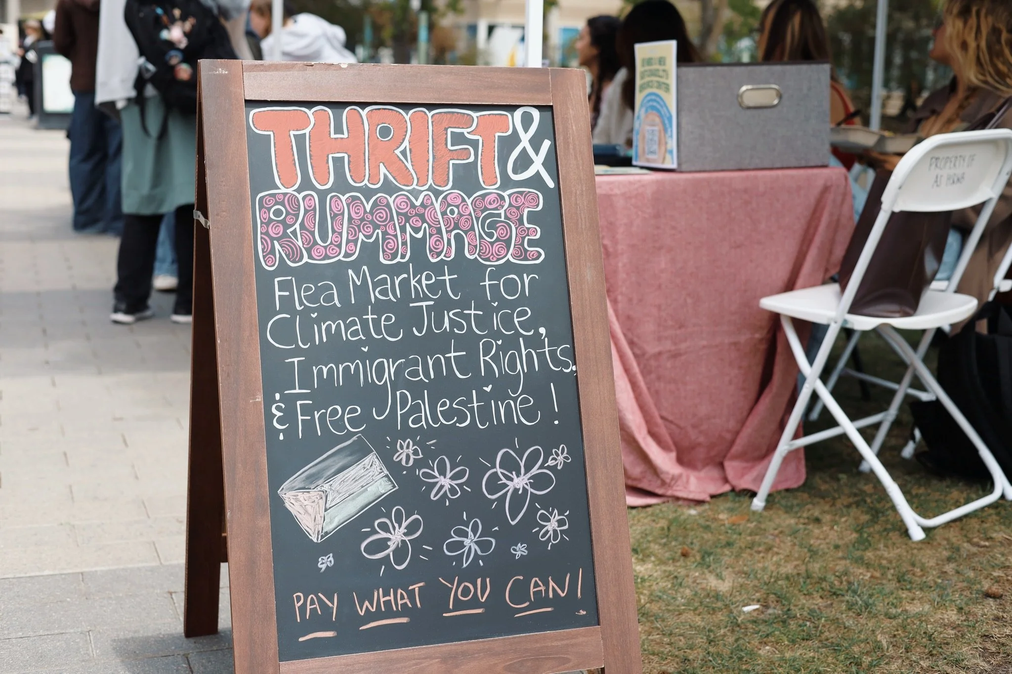 THRIFT &amp; RUMMAGE!!! 🌻🌷🛍️🎞️ huge thank you to those who showed out to our FLEA MARKET for CLIMATE JUSTICE, IMMIGRANT RIGHTS, &amp; A FREE PALESTINE!!! 🇵🇸✊🌎🌱🍄 our pop-up sale last week raised $400+ towards direct mutual aid of organization