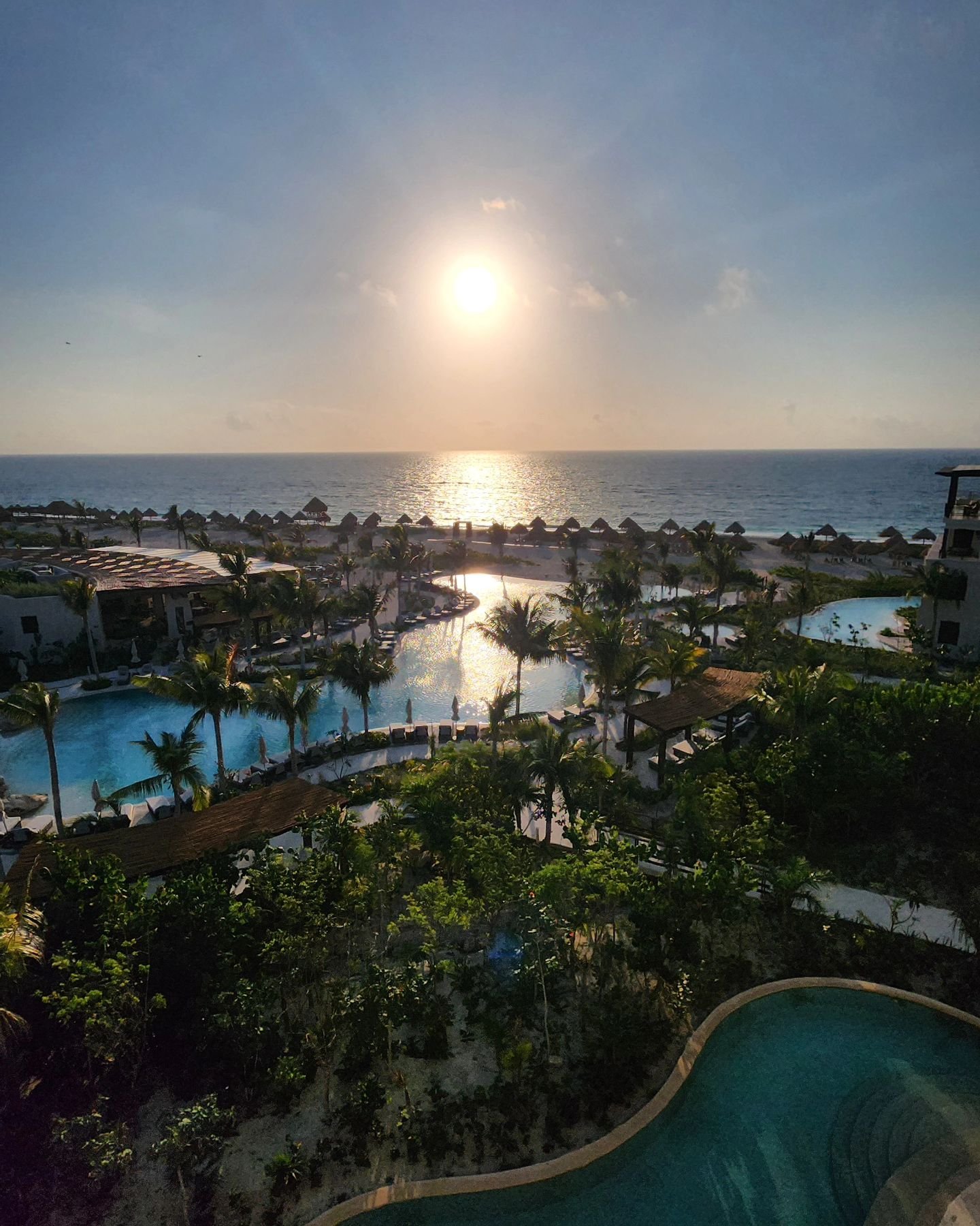 Embark on a journey of a lifetime with breathtaking sunrises at the new Secrets Playa Blanca Resort and Spa, exclusively for adults, all-inclusive, and perfectly planned by Majestic Dream Vacations for your destination wedding, honeymoon, or romantic