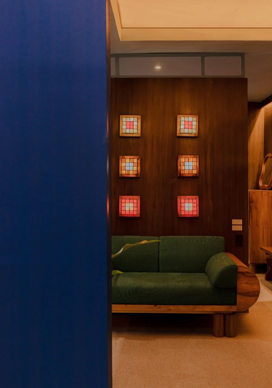 24.2_Nooke Booth.jpg