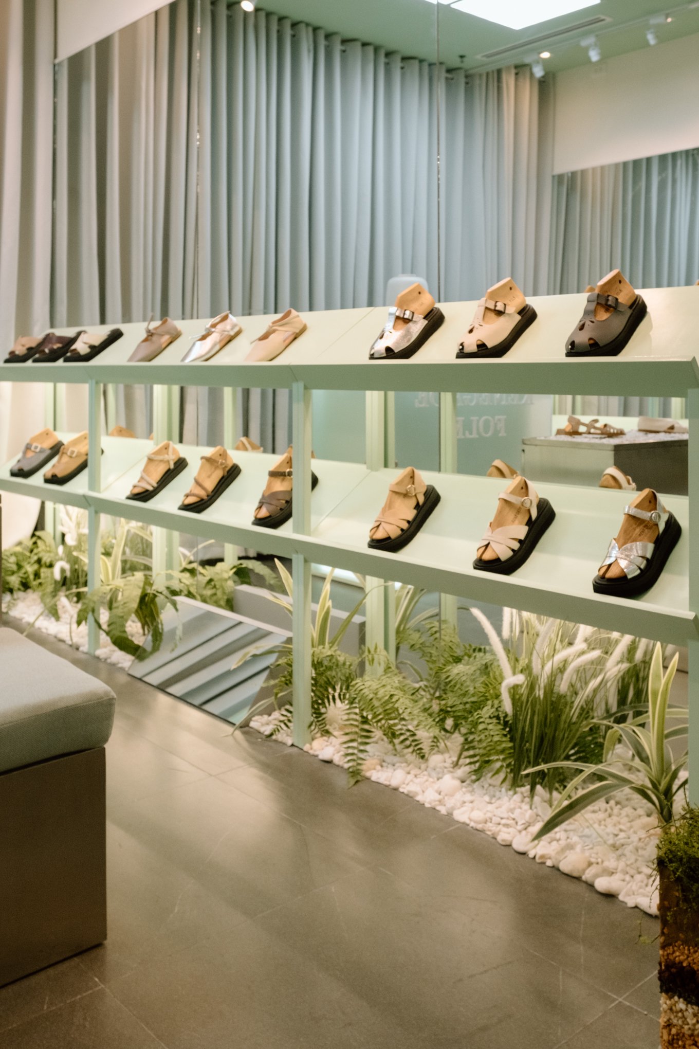 Renegade Folk Podium