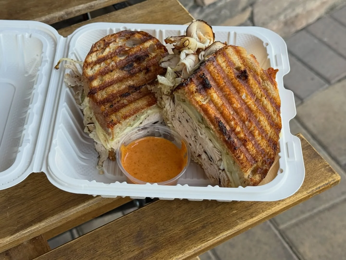 Lunch&hellip; but make it unforgettable 🥪

This weeks special is The Tami, available 02/2 - 02/6

Turkey pastrami 
Pepper jack cheese 
Cabbage fennel slaw 
Pickles 
Country herbed aioli 
Side of spiced European sauce