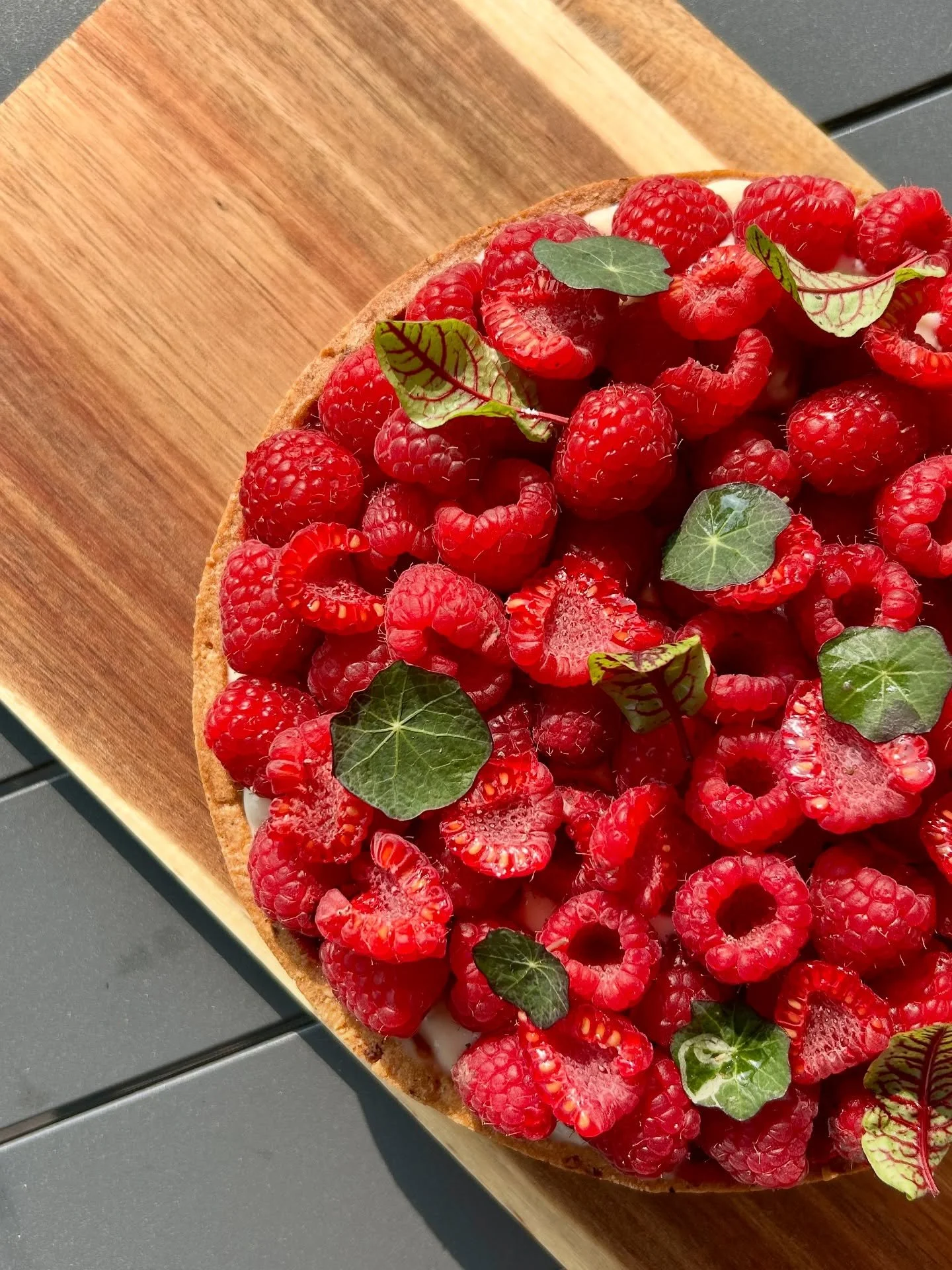 Donne tes 3 pr&eacute;f en commentaires ?🔥
Top 10 des desserts de mariage 2025🥂

1- framboise/basilic/amande
2- chocolat/coco/chouchous
3- pavlova fruit exotiques
4- g&acirc;teau de mariage chocolat pralin&eacute; 
5- cookies pralin&eacute; noisett