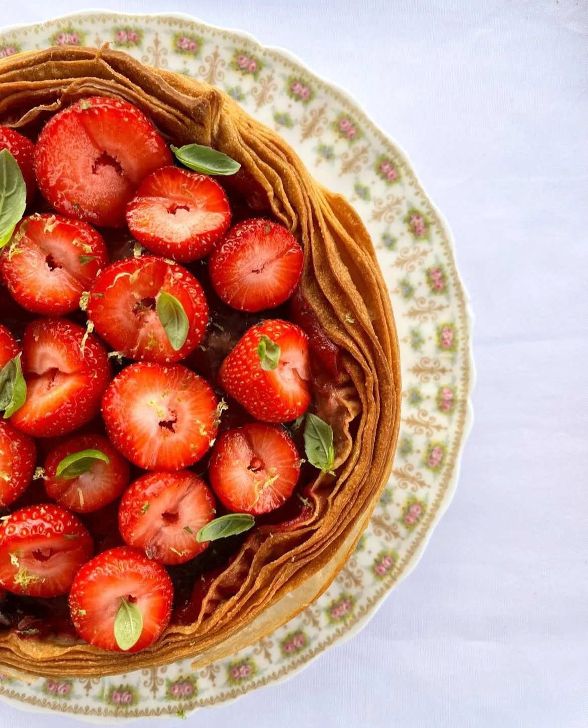 Tarte aux fraises artisanale par chef privé dans le Pays basque et les Landes – pâtisserie de saison sud-ouest