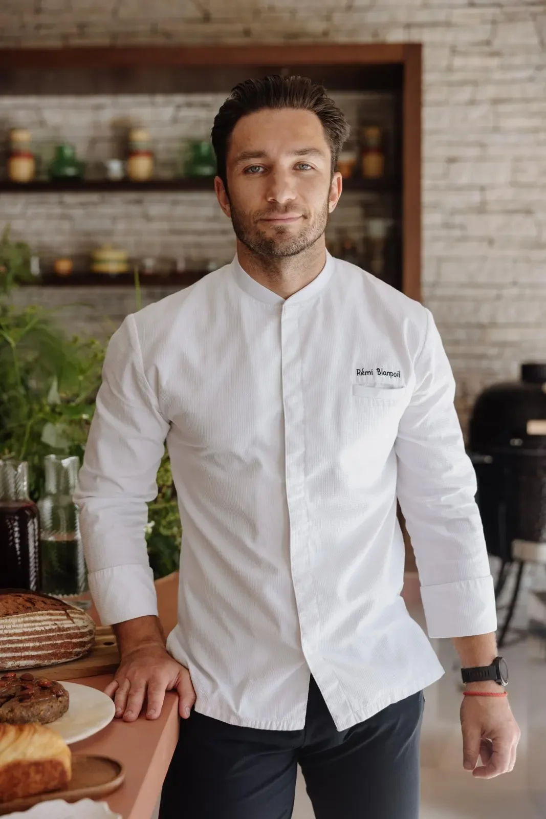Rémi Blanpoil, chef privé et traiteur dans les Landes et le Pays Basque, en tenue de chef