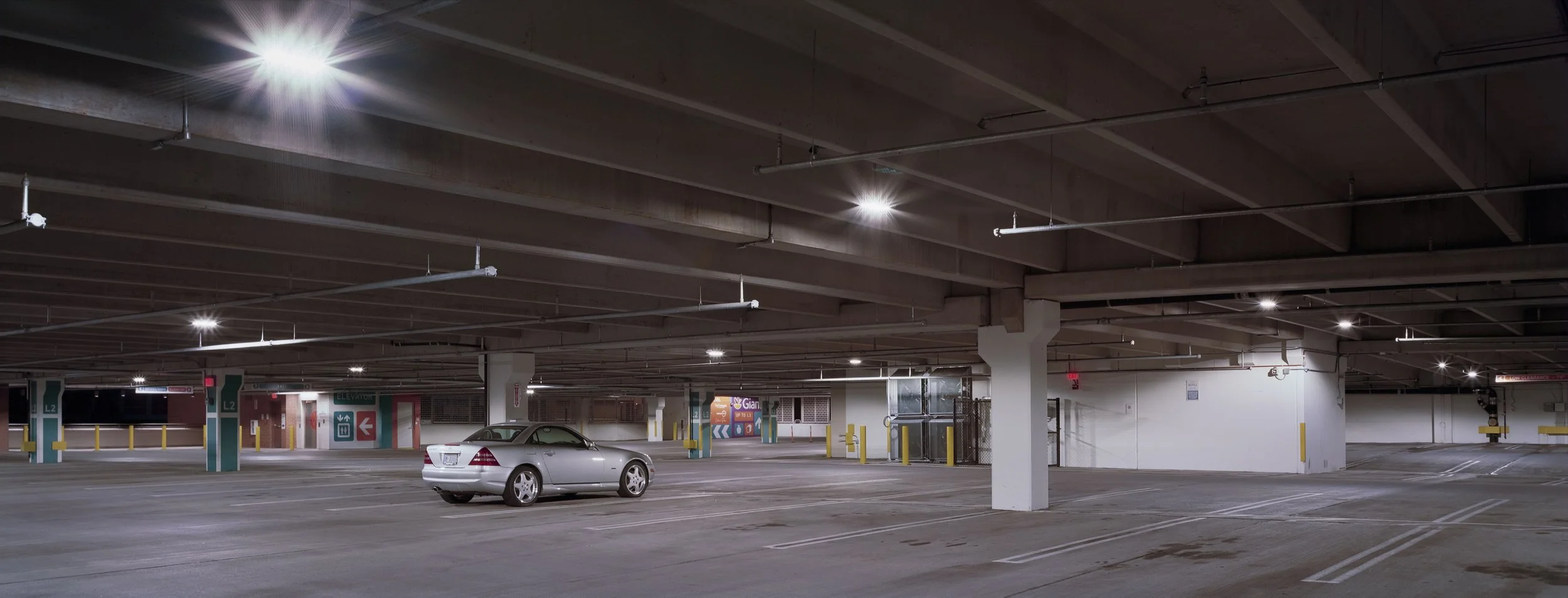 38°57'46.9"N 77°06'26.2"W