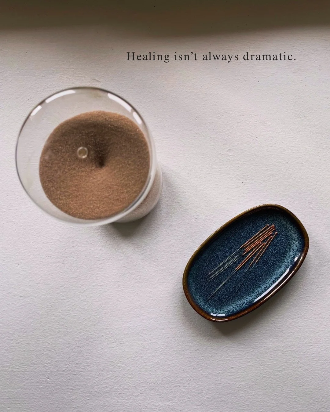 💫☯️ In stillness, tiny needles move mountains.
.
.
.
.
.
.
#acupuncture #acupuncturist #healing #tcm #healingtakestime