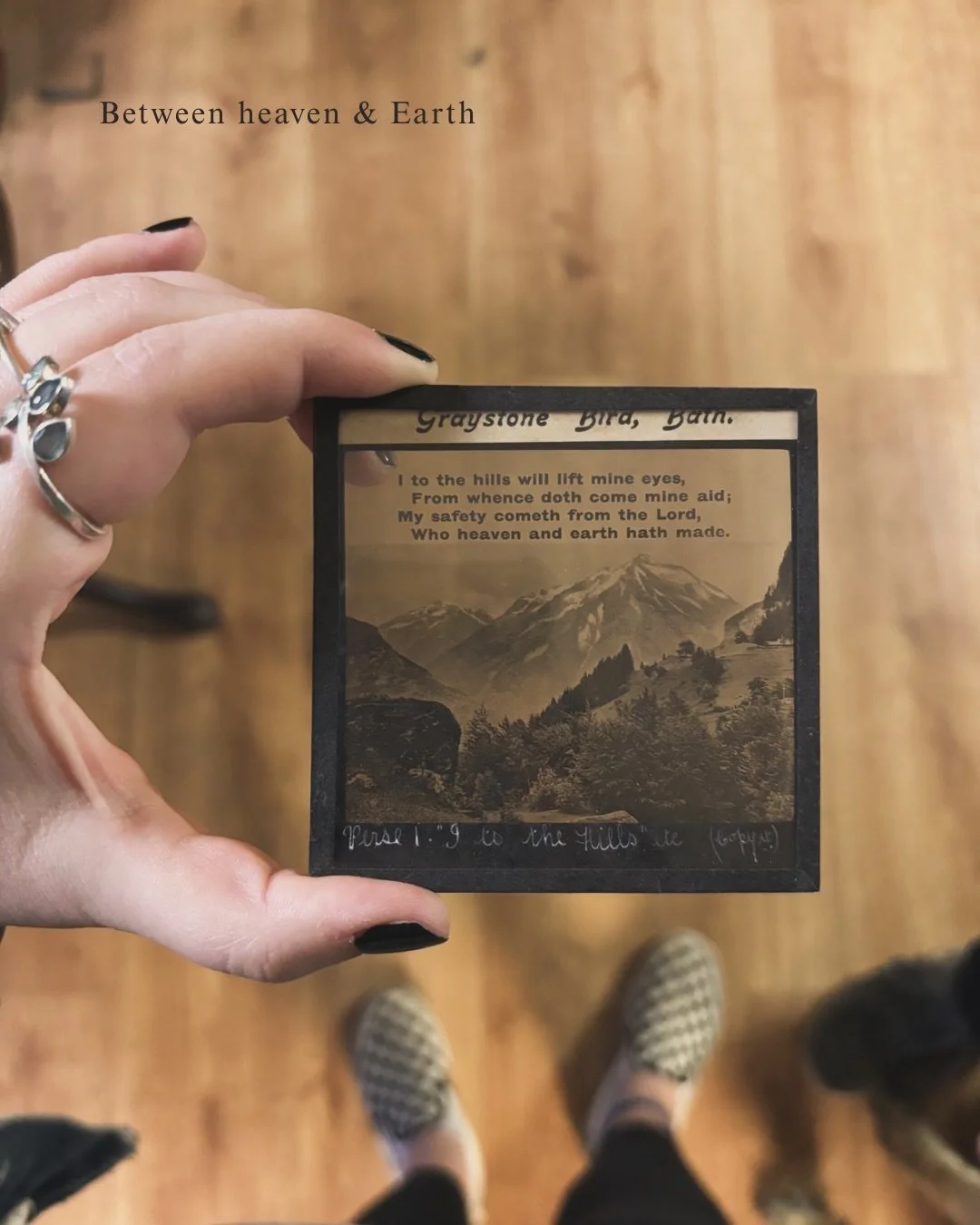 **Heaven above, Earth below**

And us, in between.

Finding balance in both directions.
.
.
.
.
.
.

#chinesemedicine #healing #acupuncture #heavenandearth #chinesemedicinetheory