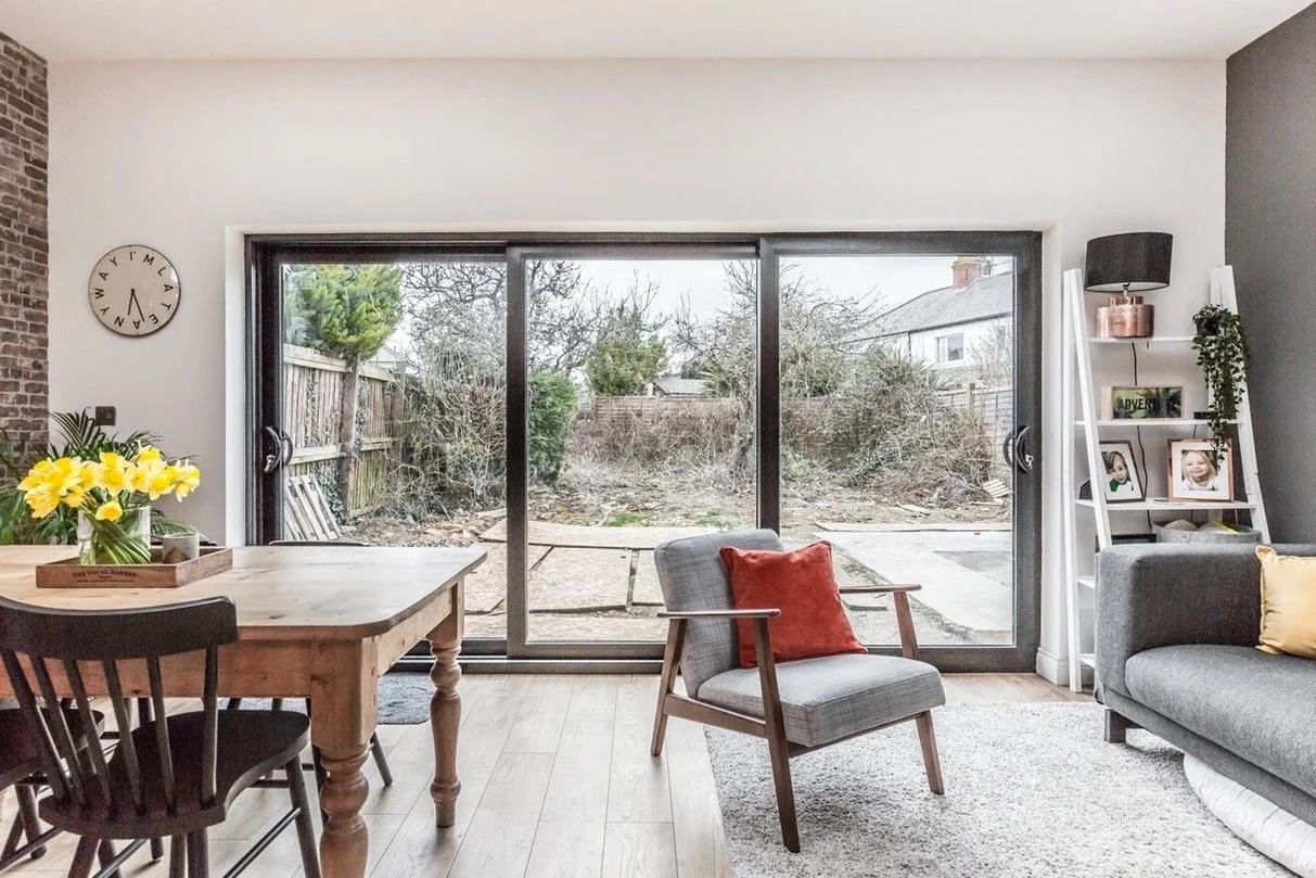 58b943_98964ef758a04b7ea748986de2521c12~mv2 Large.jpeg