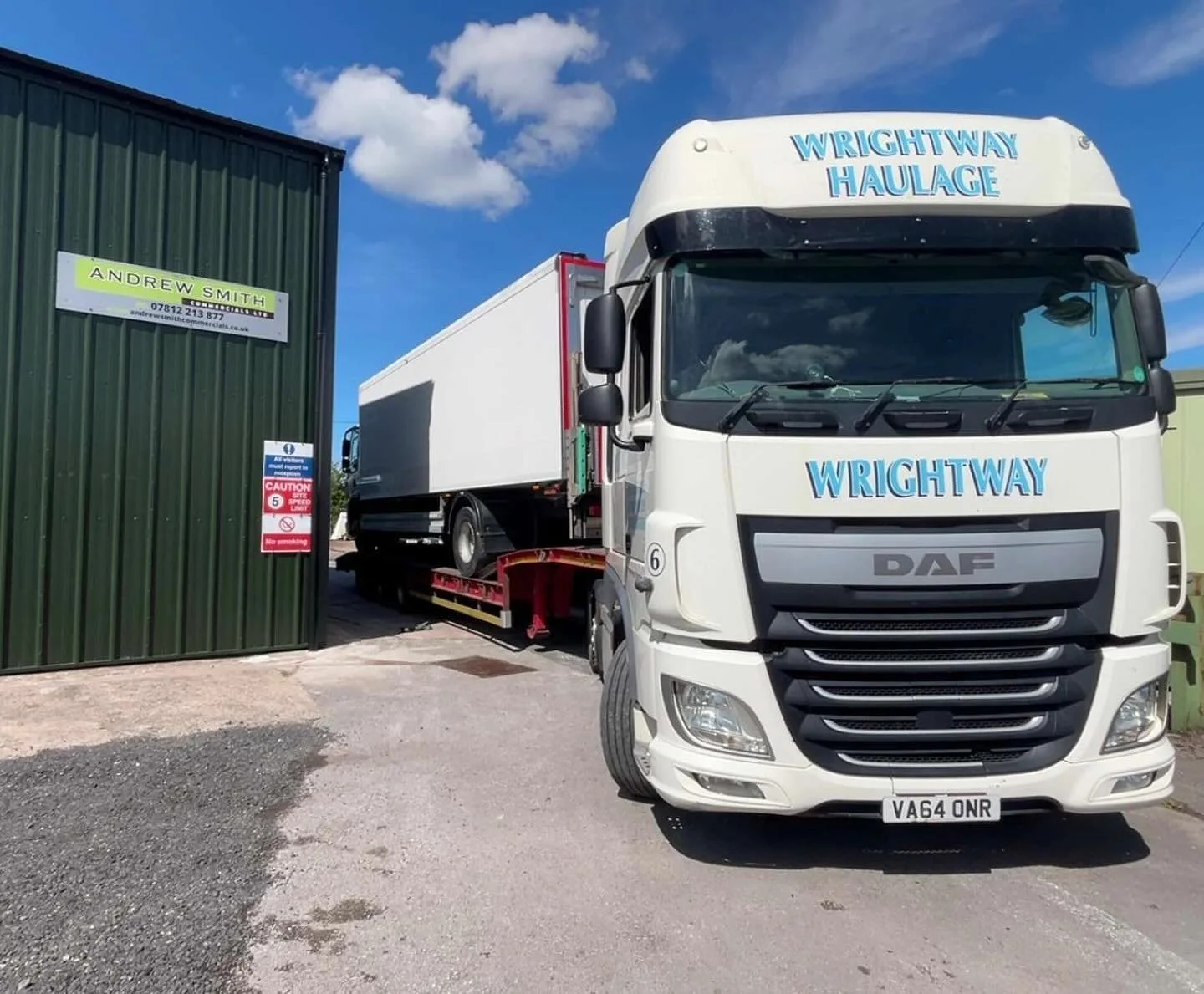 Loading a customers truck @ascomls ready to take to Doncaster 👏🚚