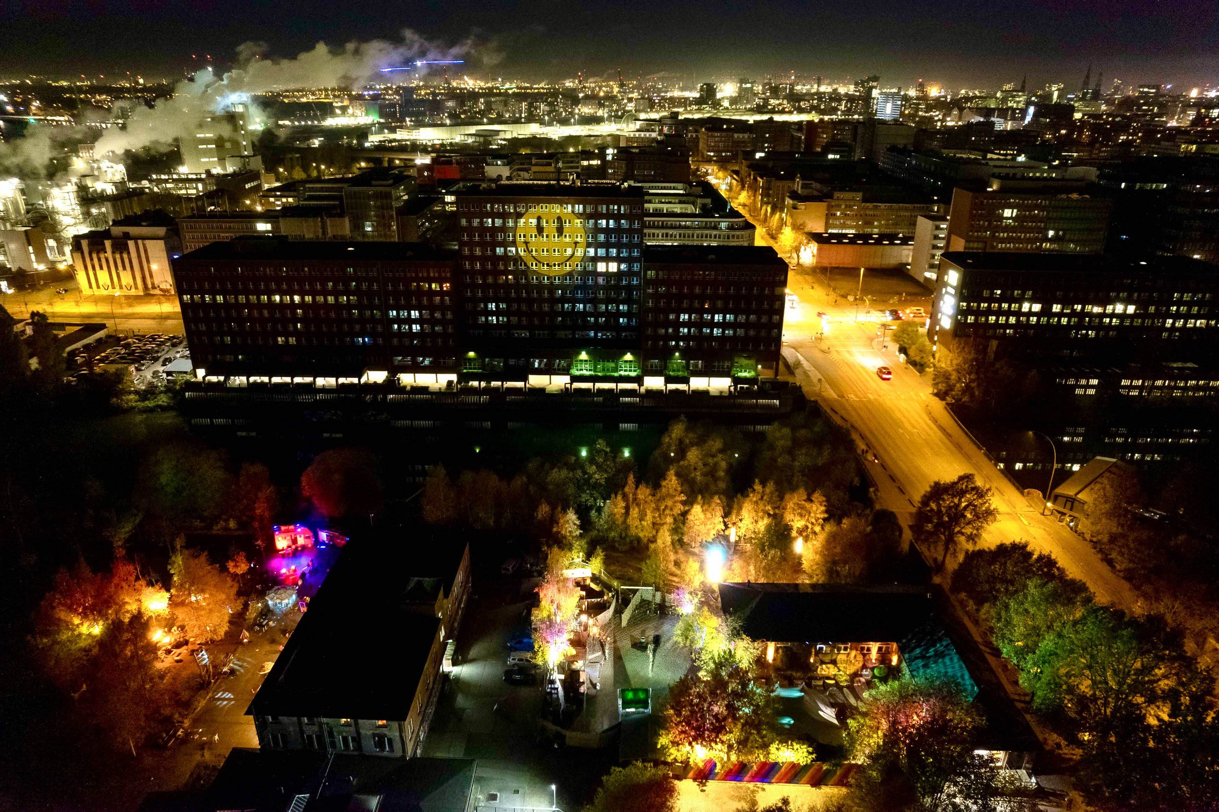 2022_Alle_Lampen_An-4.jpeg