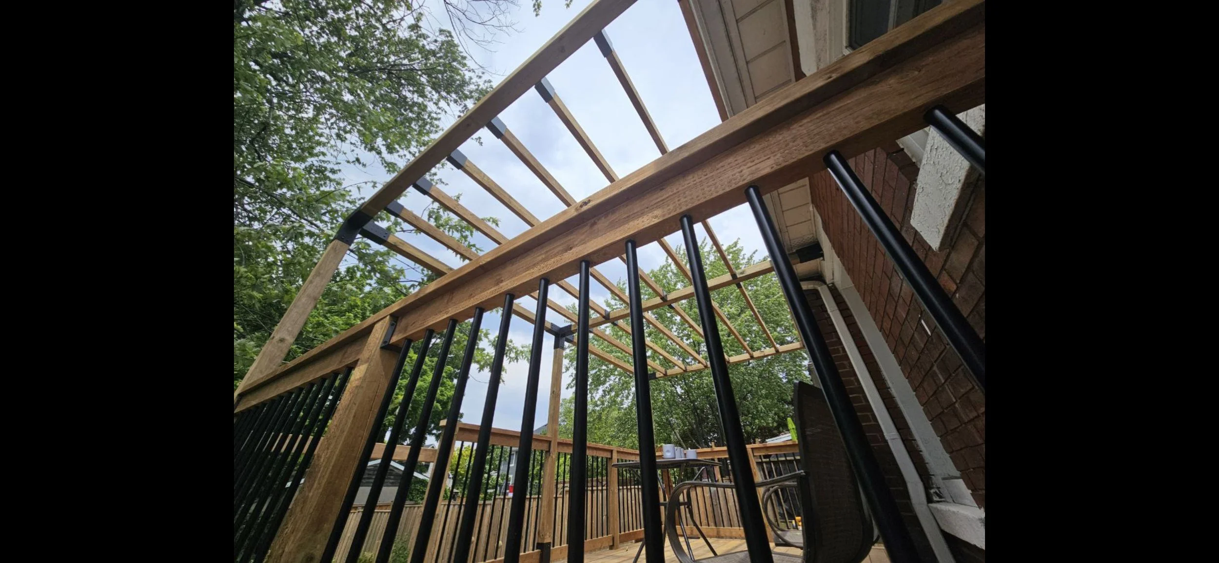 aluminum-baluster-railings-hamilton.