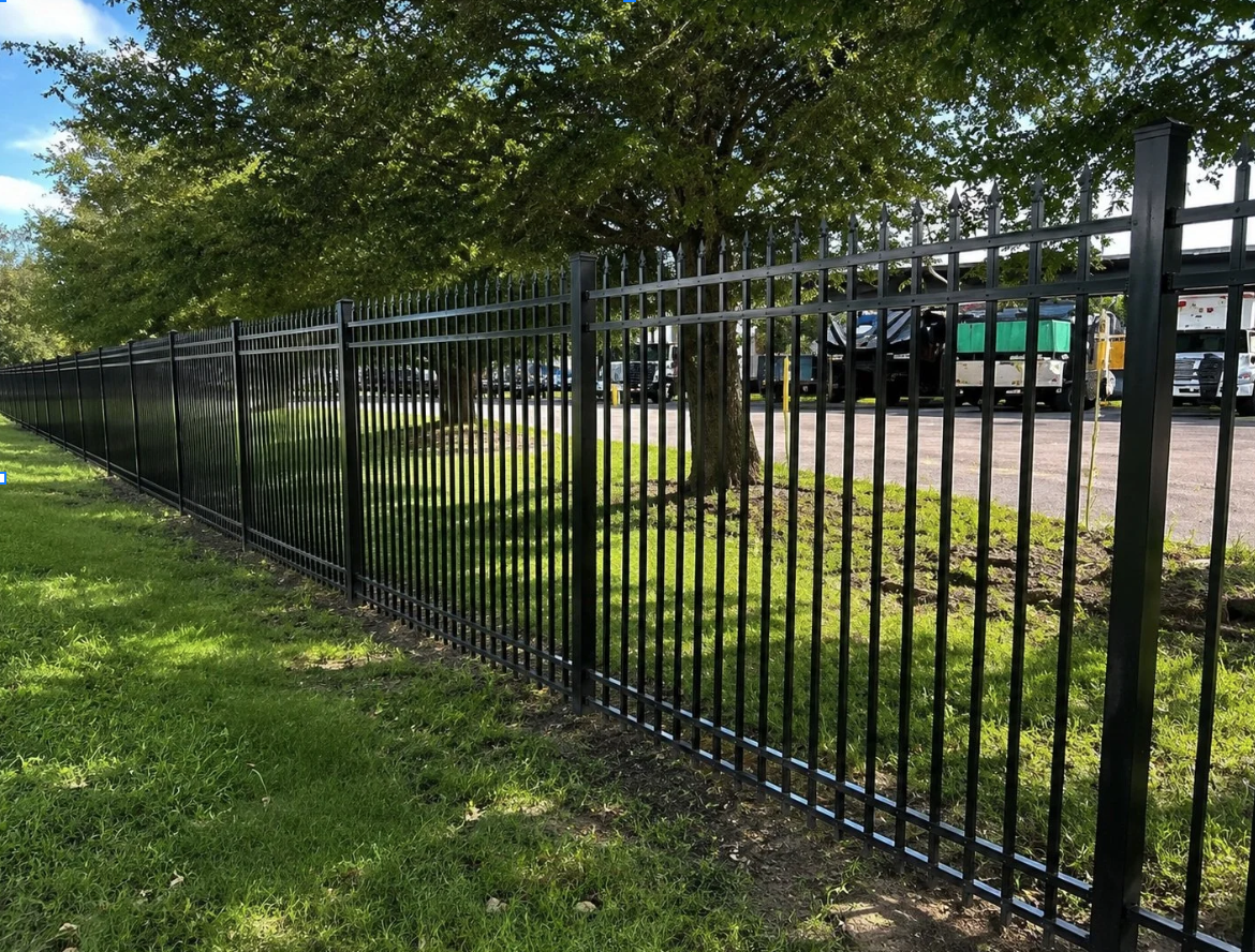ornamental-wrought-iron-fence-hamilton