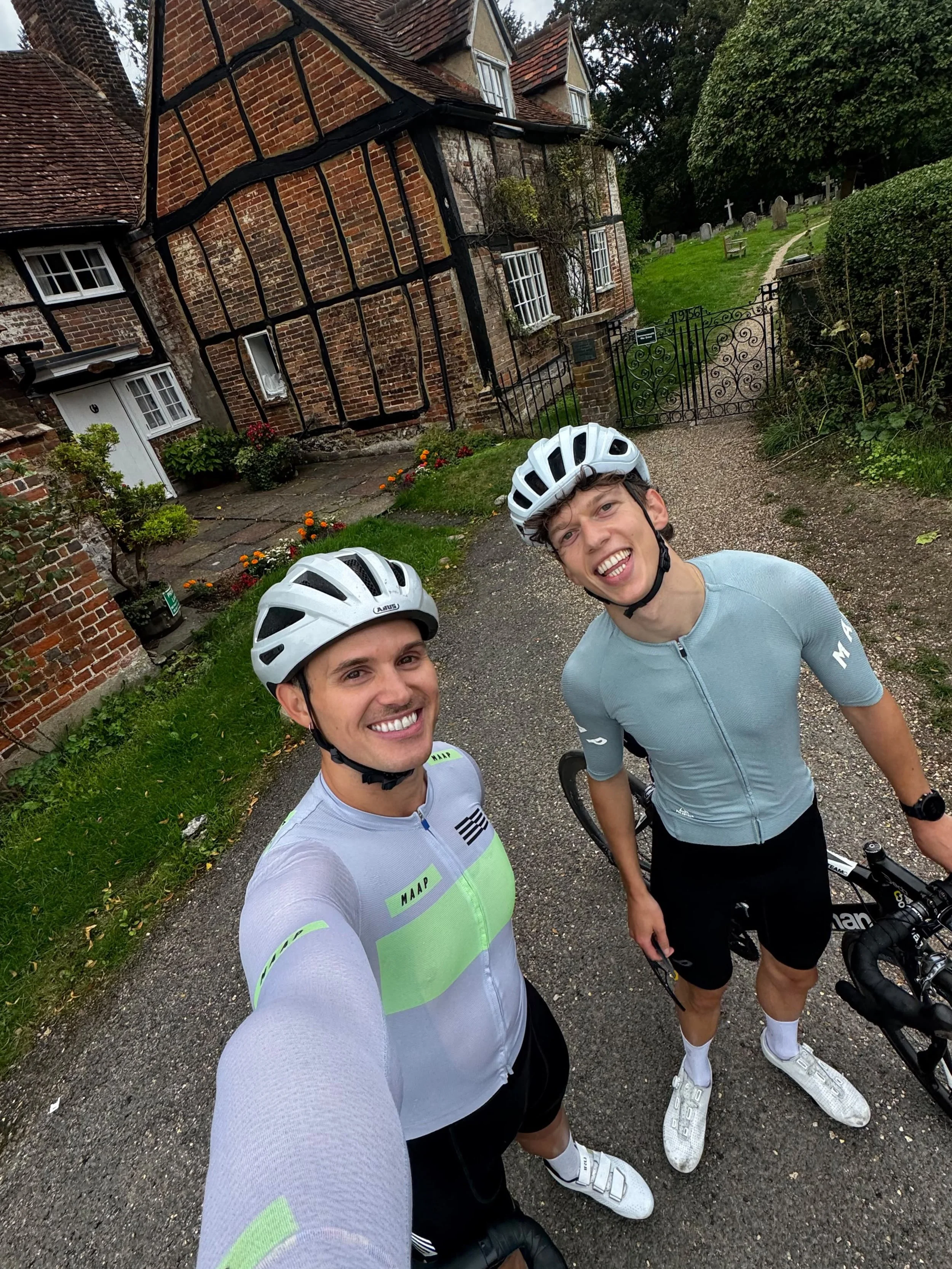 Back to where it all began! Five groups cycling from Putney to Henley - celebrating our fifth anniversary by recreating the first official club ride 🚴🎉

#ldnriders #cycling #lgbtq