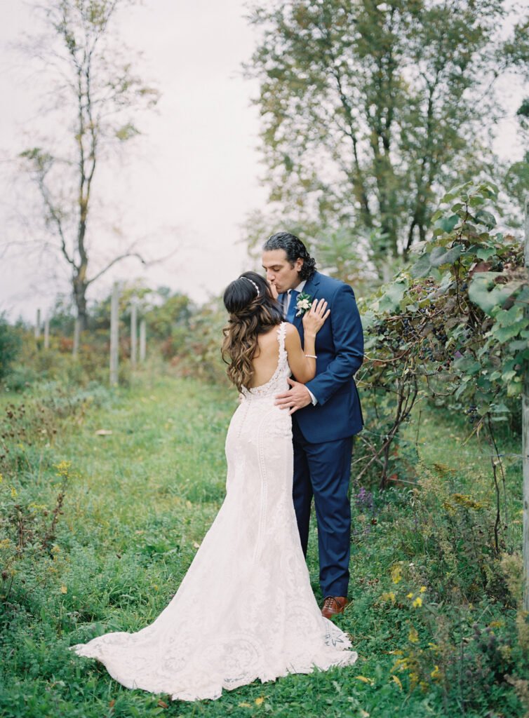 ithaca-new-york-upstate-fall-micro-wedding-film-38-754x1024.jpg