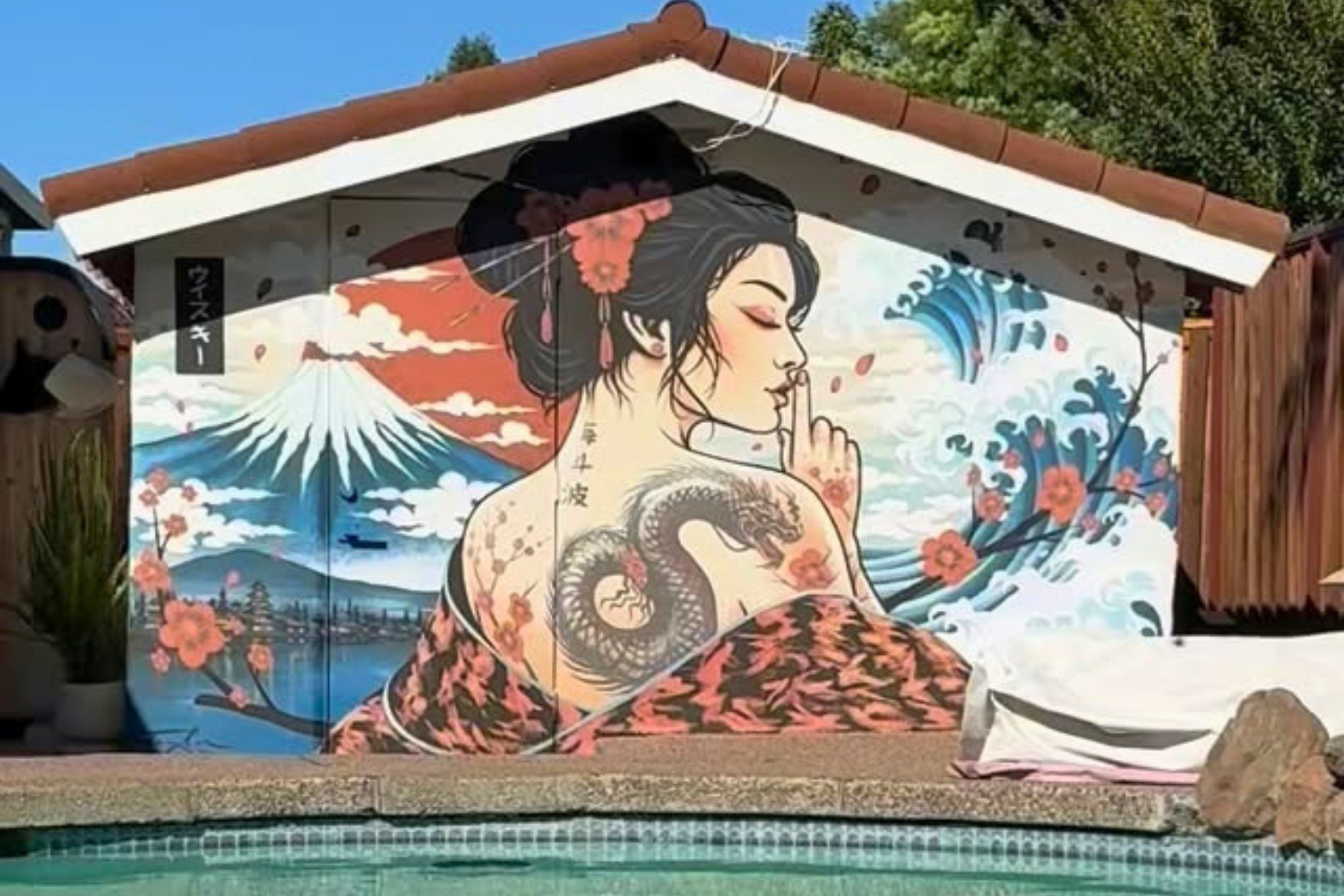 Airbnb & Vacation Rental Murals