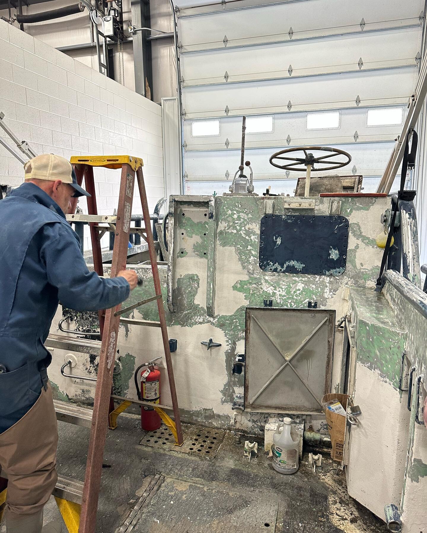 Crew has been working hard to try our 1984 Navy Surplus push boat in order for the season! Engine &amp; transmission work done, now she just needs a fresh paint job. ⛴️ #keepclaytorclean