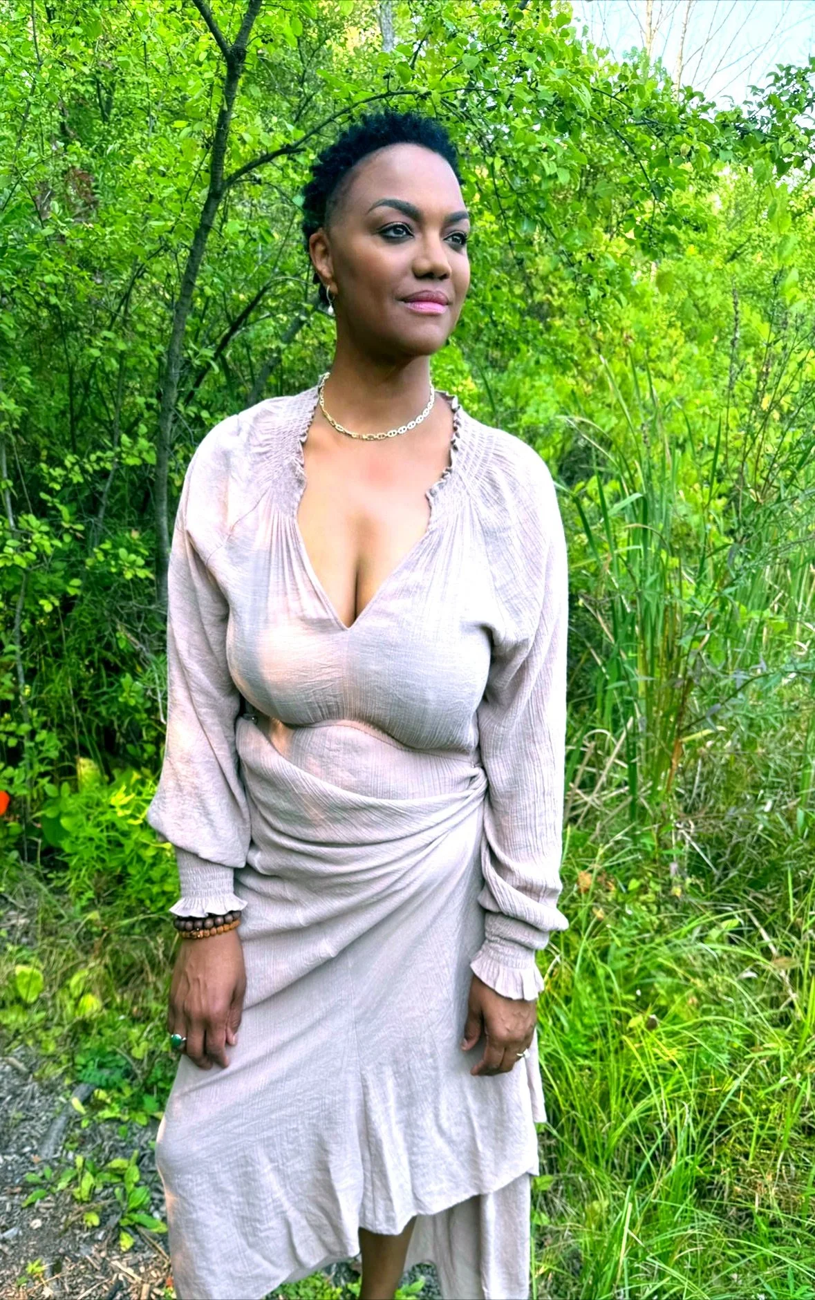 Michelle Courtney Berry leading a wellness retreat focused on meditation and stress management.