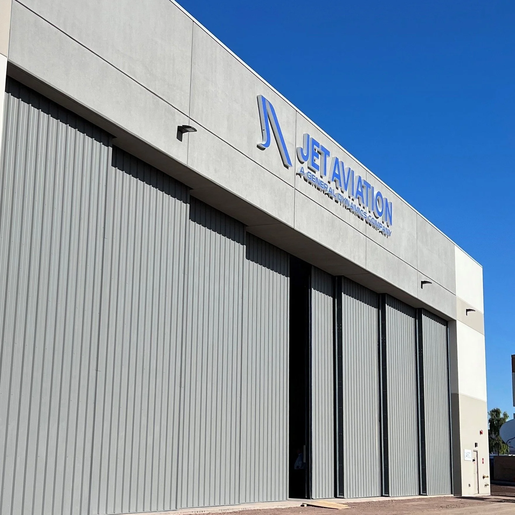 Jet Aviation Completes New Hangar in Scottsdale, Arizona