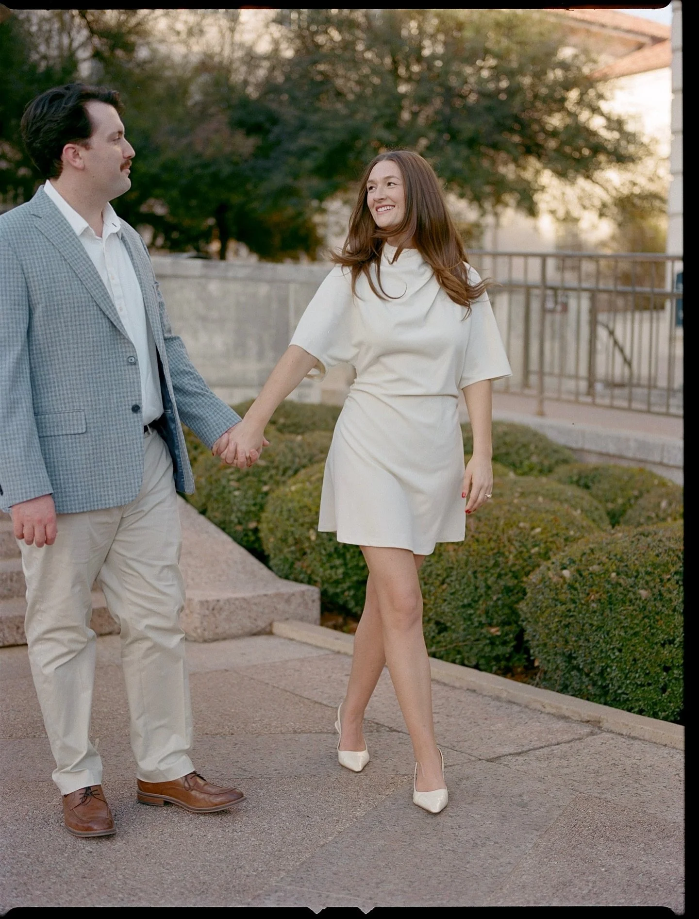 A few favorites from Madison and Tim&rsquo;s downtown Austin engagement session❣️🎞️

Counting down the days till we get to celebrate them at @commodoreperryauberge in a couple months!