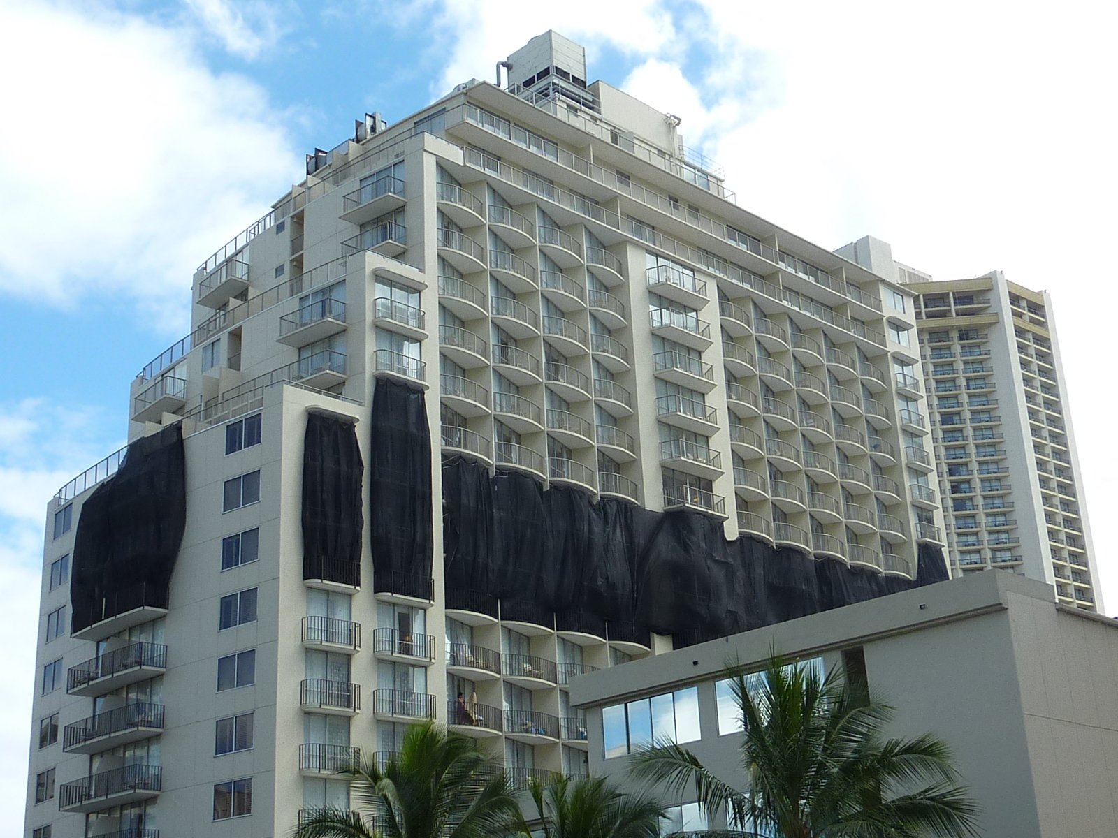 Ohana East - 7000 lineal foot replacement project.jpg