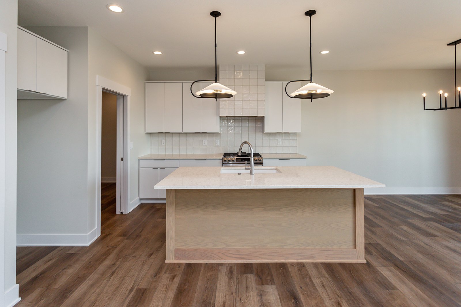 Copy of Copy of 5901 NE Sherman Dr -13.jpg