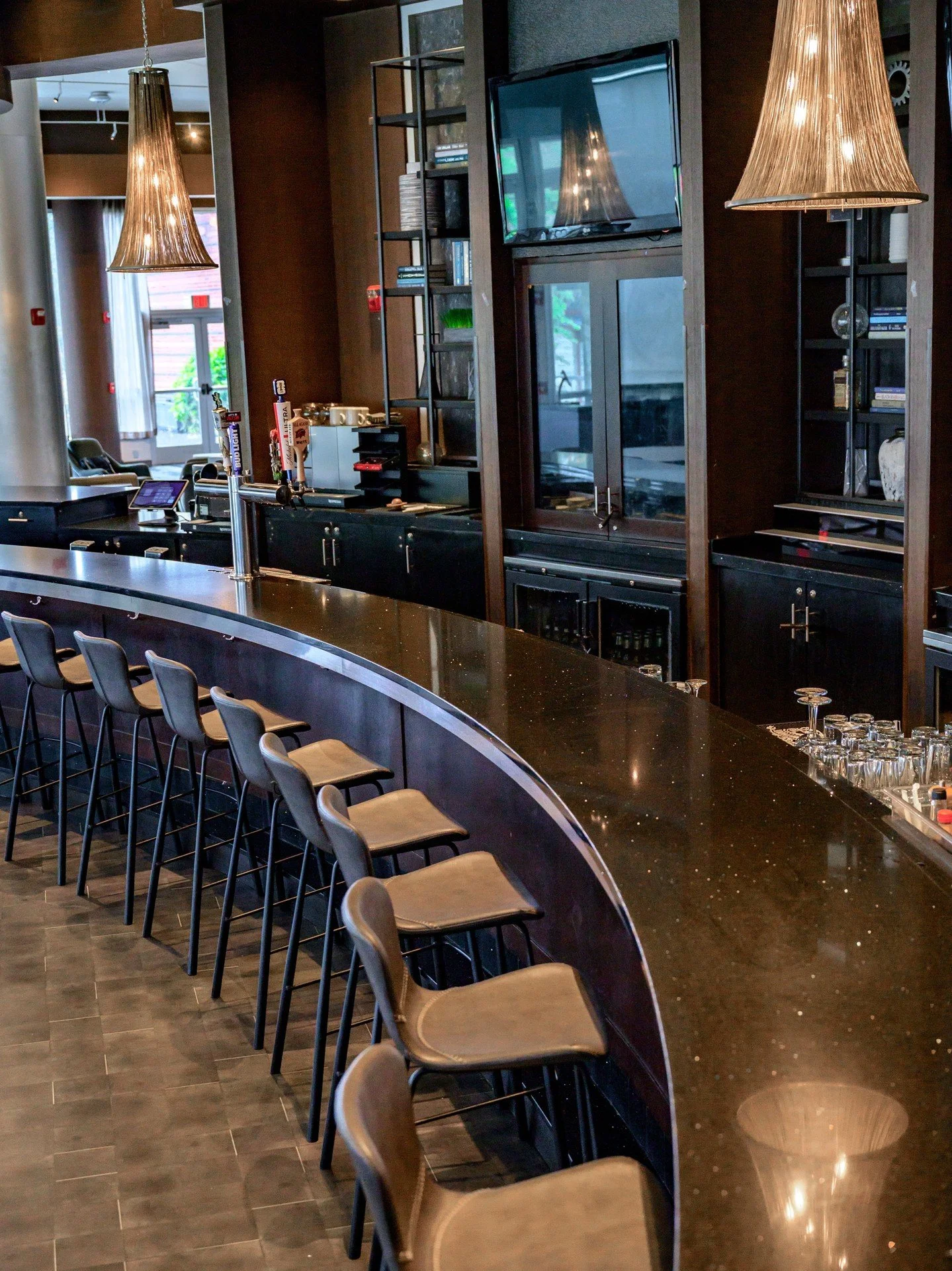 Game day starts at Twenty8. Grab a seat at the bar, order something savory, and settle in for all the action at Patriot Place. Whether you're here before kickoff, during the game, or sticking around after, we're your go-to spot.

Find the menu and re