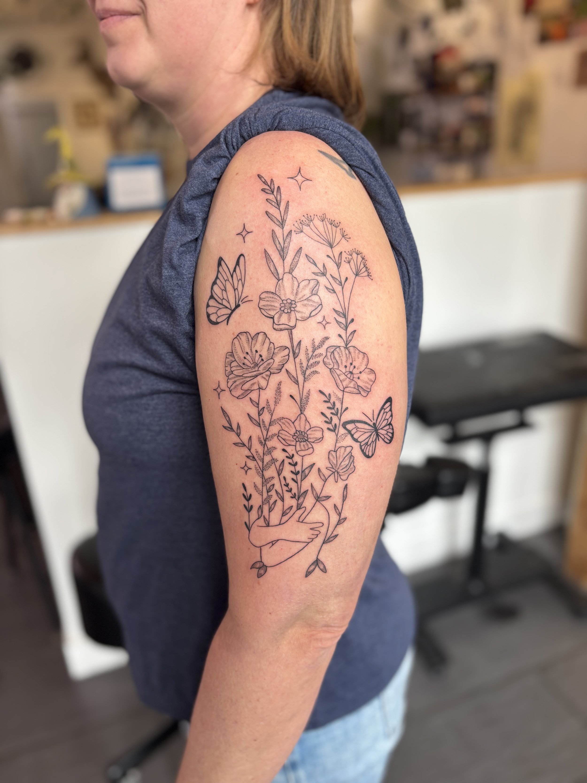 Tattoo by Nic @mackinsmind