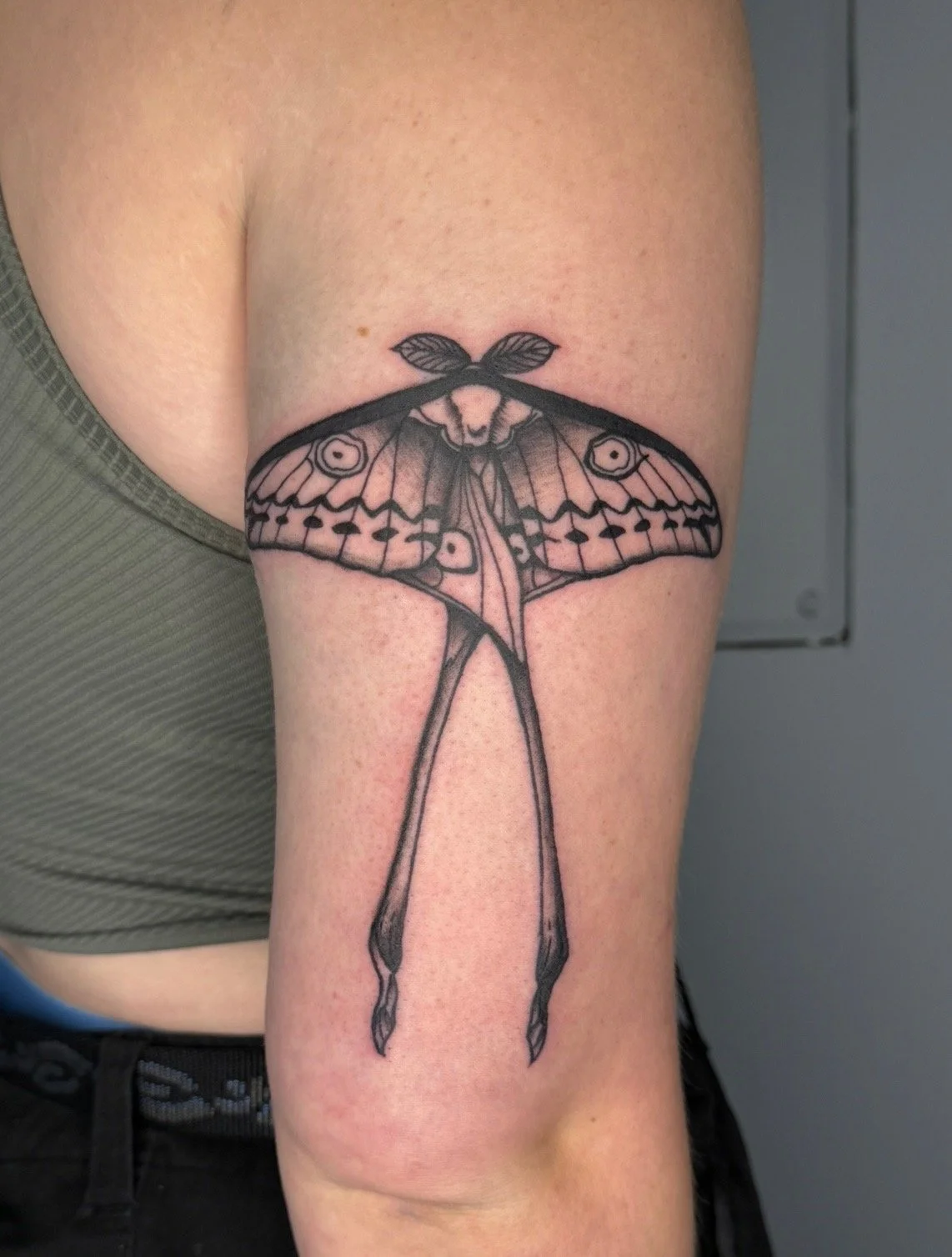 Tattoo by Crysta @your.bloodytattoo