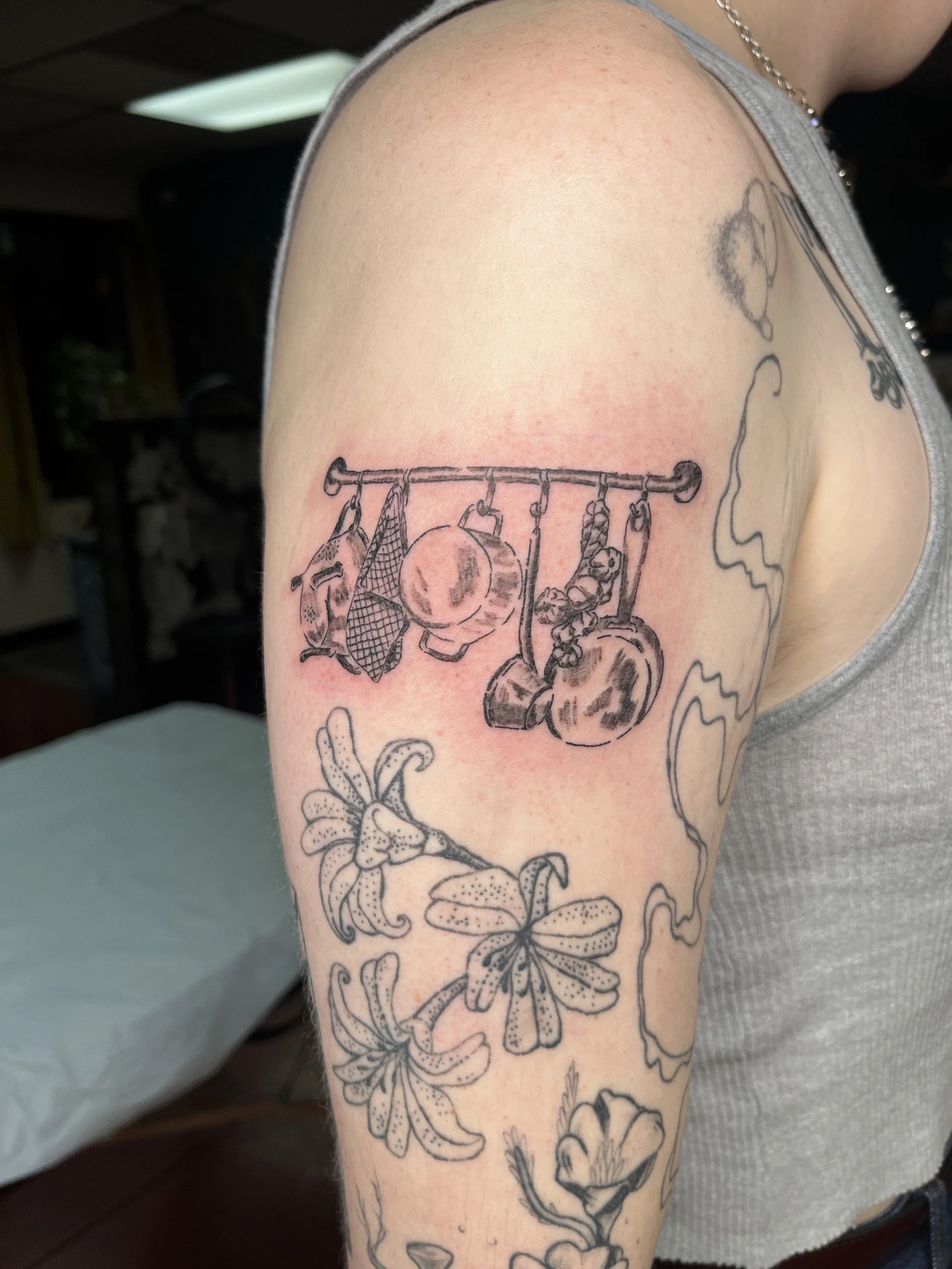 Tattoo by Rae @gentlynsoftly at Birdhouse Portland, Oregon