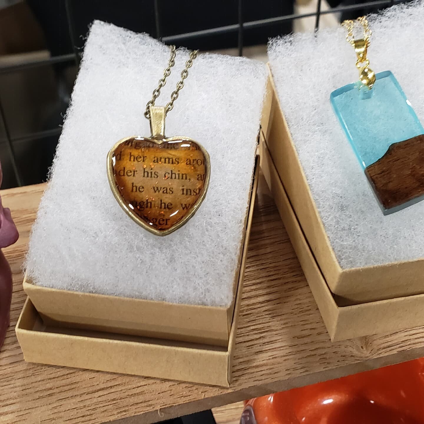 Here at Hidden MN for the Steampunk Maker's Market in Roseville! Today and tomorrow, noon to 5 PM. #resinart