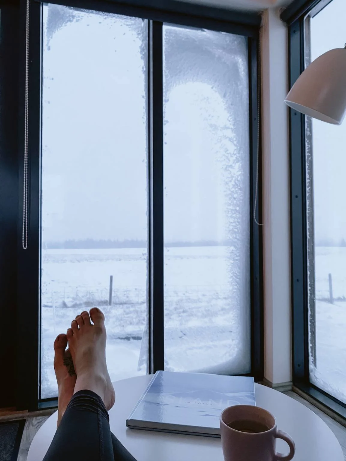 island mit kleinkind laugarvatn