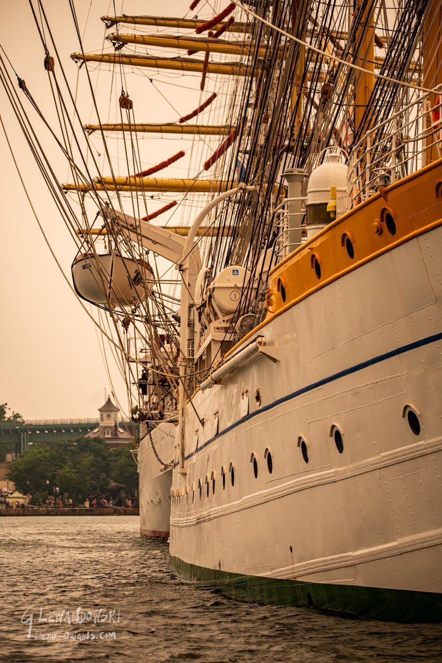 Tall Ships - Tall Shipocalypse  Preview-25.jpg