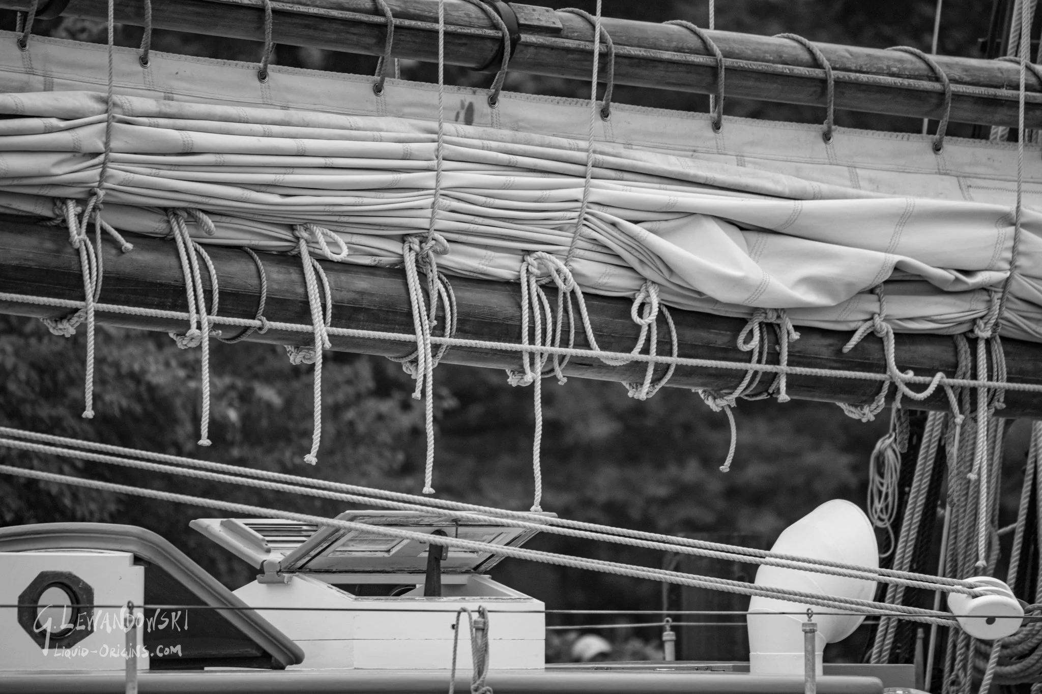 Tall Ships - Tall Shipocalypse  Preview-37.jpg