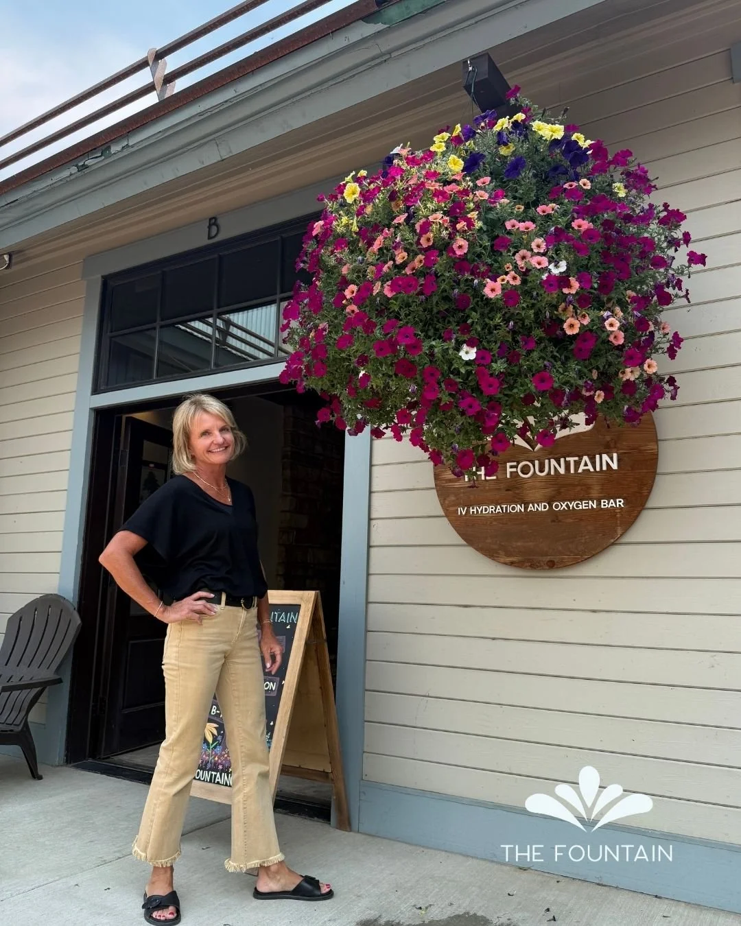 The flower baskets are overflowing and thriving... and thankfully, so are we.

Thank you Crested Butte for keeping us busy this summer. We love helping you explore the best wellness options for you, keeping you hydrated, recover faster, try new thera