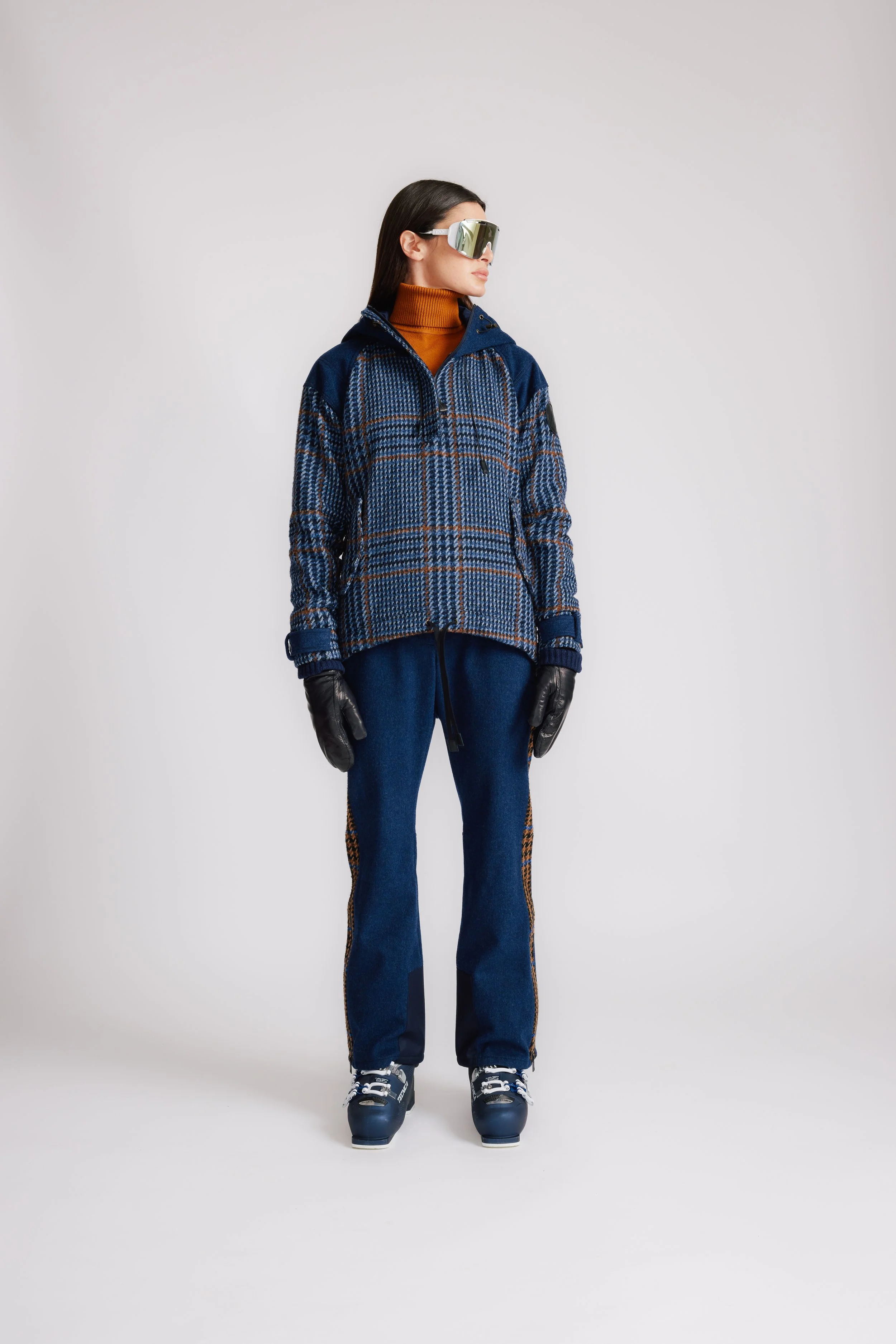 Loro Piana Navy  182.jpg