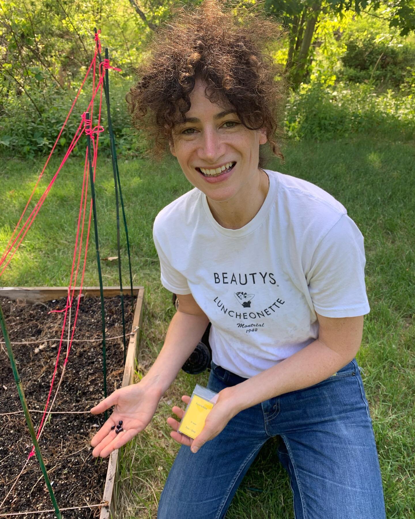 NYU Seed Library co-founder @leighollman developed the bean project as a way to learn more about her own seed saving heritage, and she is still searching! 

She says: &ldquo;As part of this process, I conducted interviews with extended cousins that I