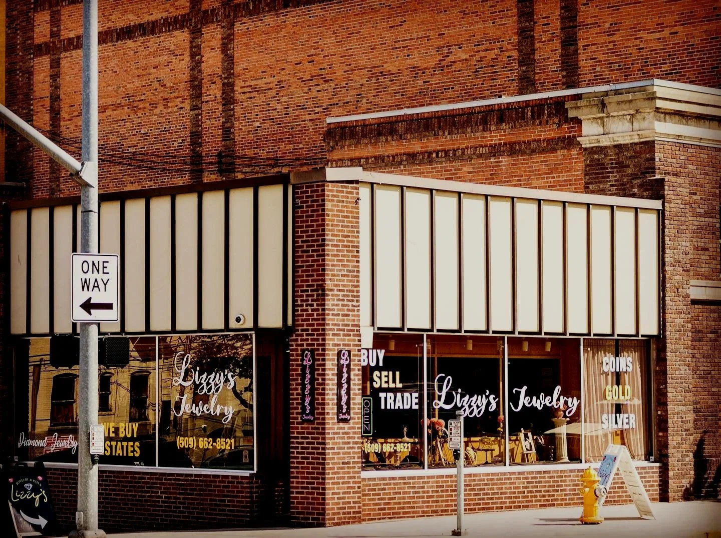 Lizzy's Jewelry & Loan